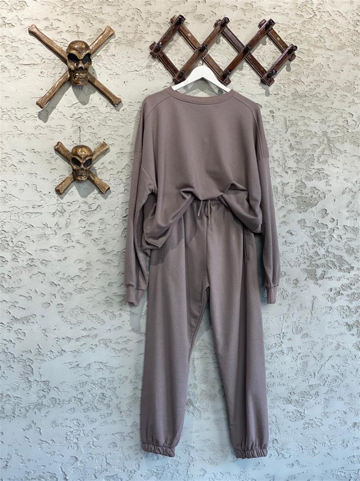 Omuz Detaylı Salaş Sweat (Kahverengi)