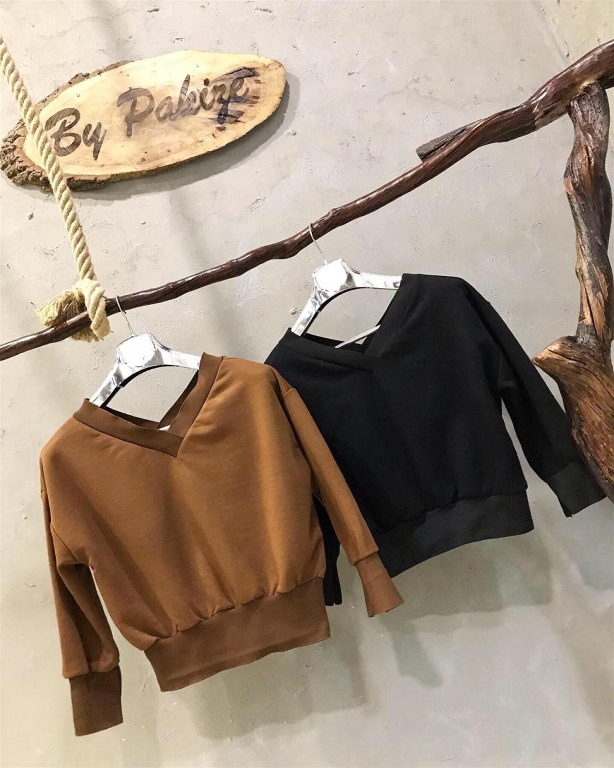 Ön Arka V Detaylı Sweat (TABA&CAMEL)