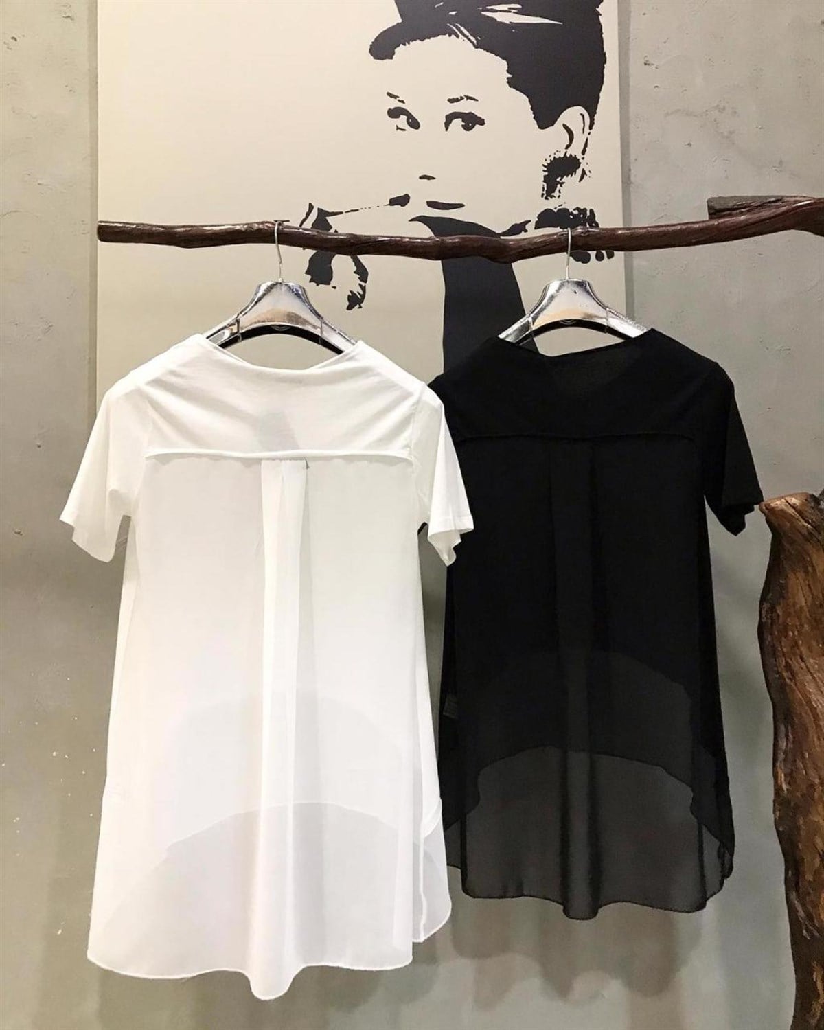 Ön ve Sırtı Şifon Kumaş Penye Tshirt (SİYAH & BEYAZ)
