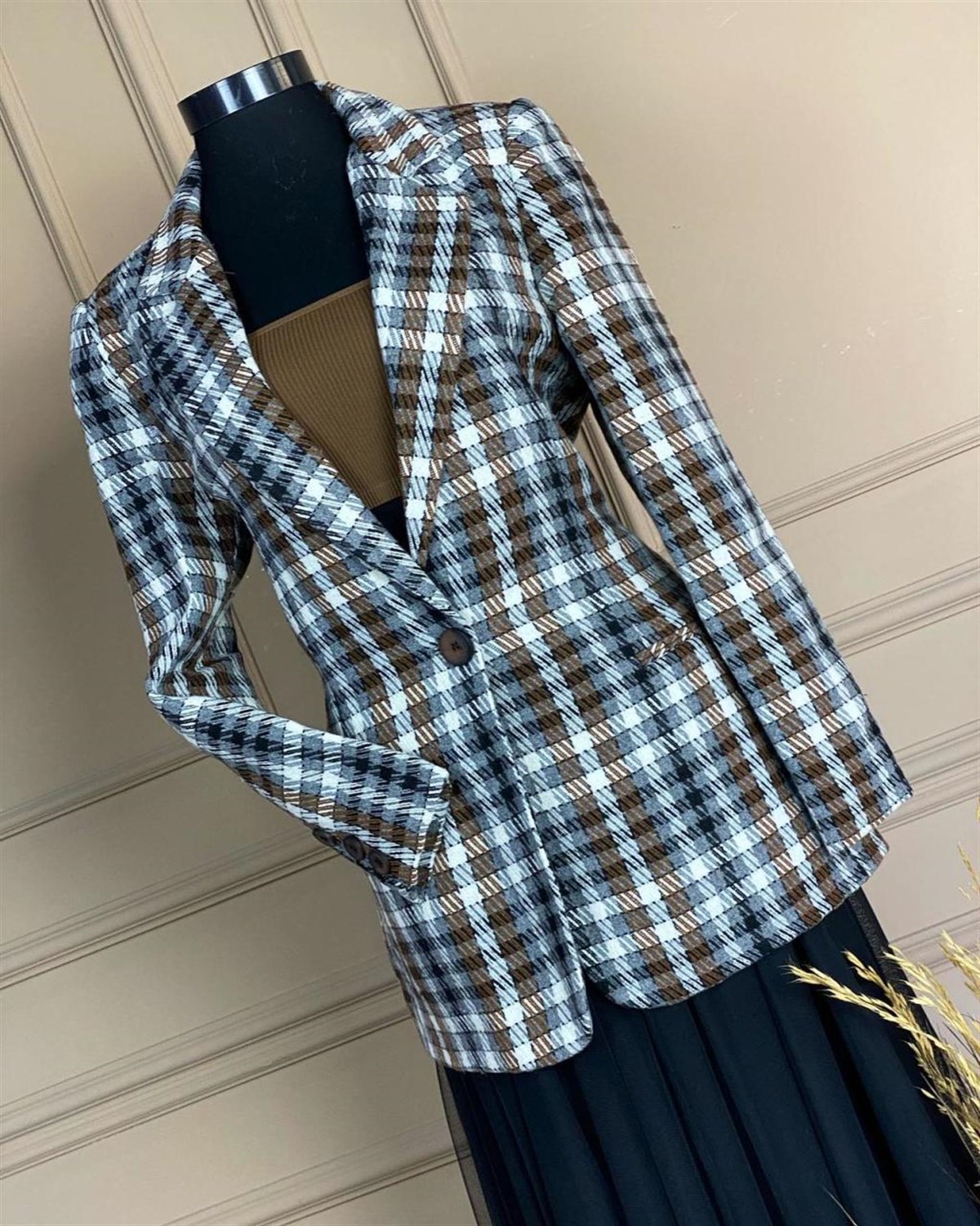 Önden Tek Düğmeli Kaşe Blazer Ceket