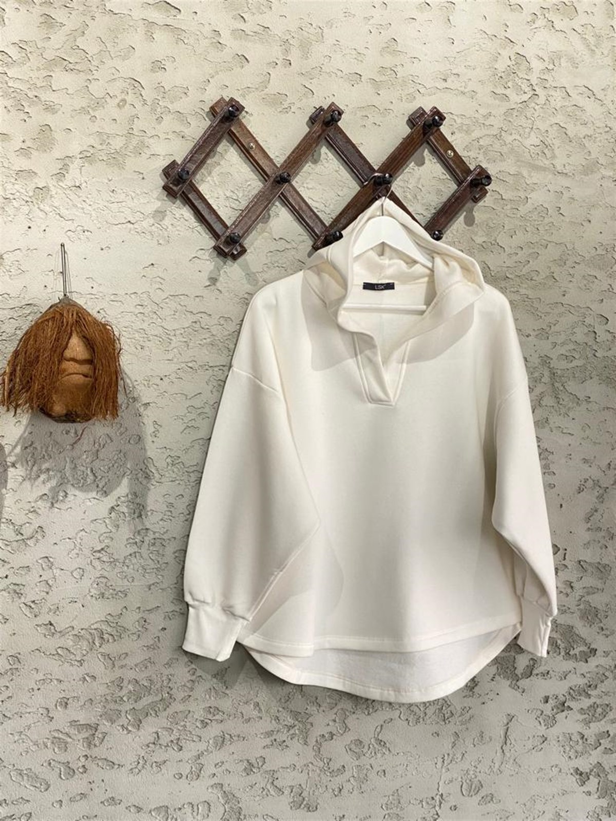 Organik Pamuk Yaka Detaylı Kapüşonlu Basic Sweat Ekru