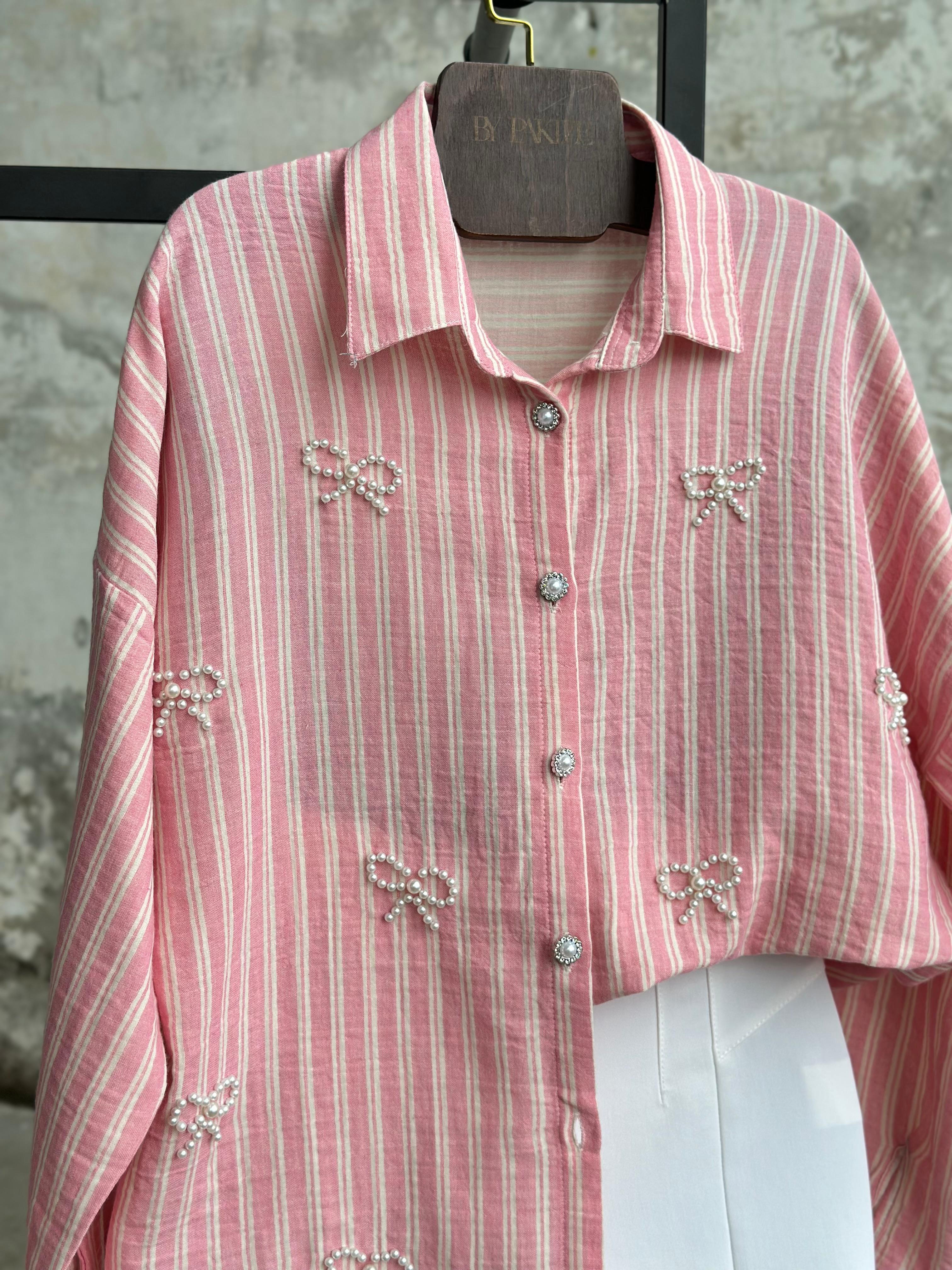 Oversize İnci Fiyonklu Çizgili Gömlek (Pembe)