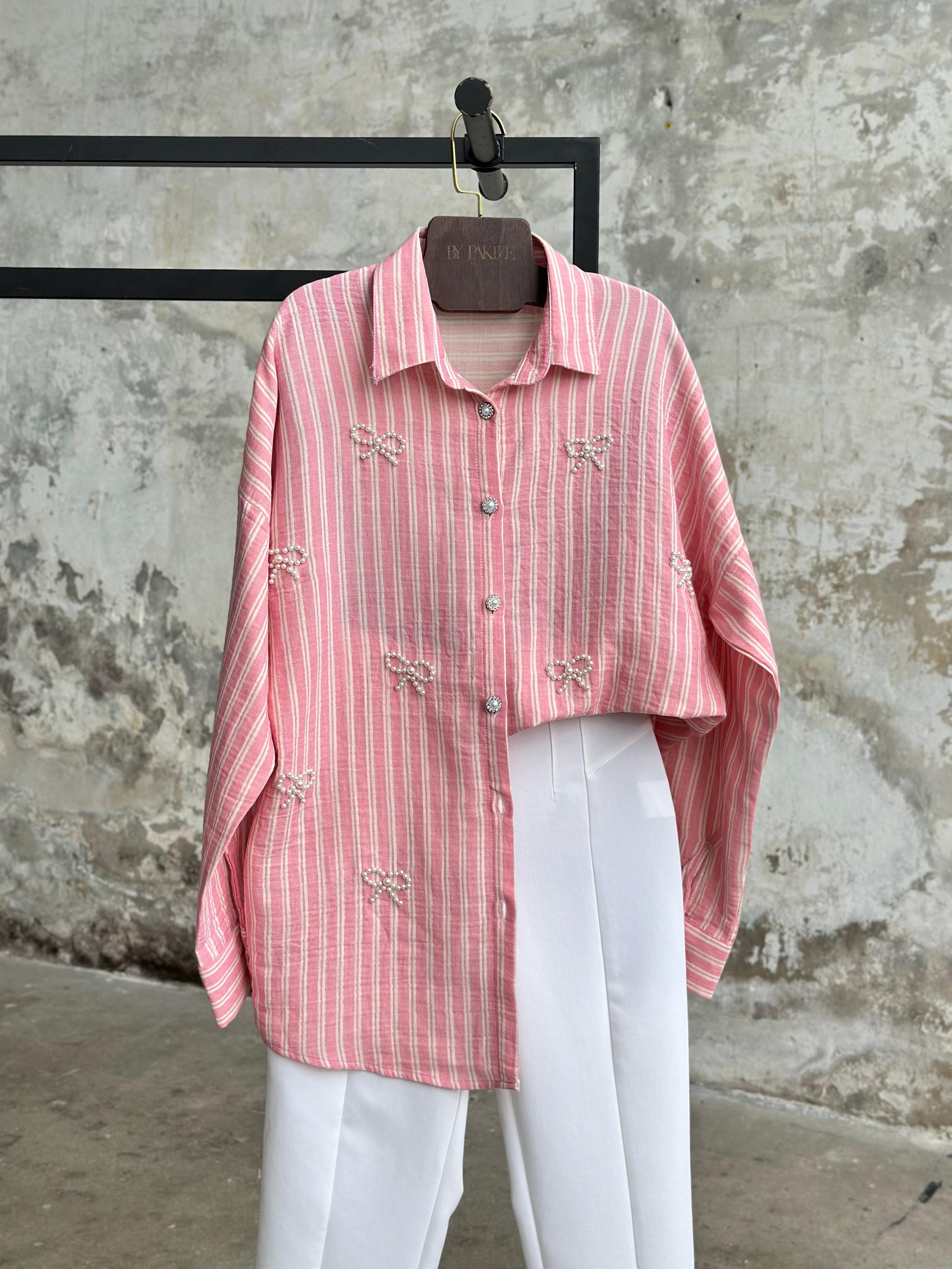Oversize İnci Fiyonklu Çizgili Gömlek (Pembe)