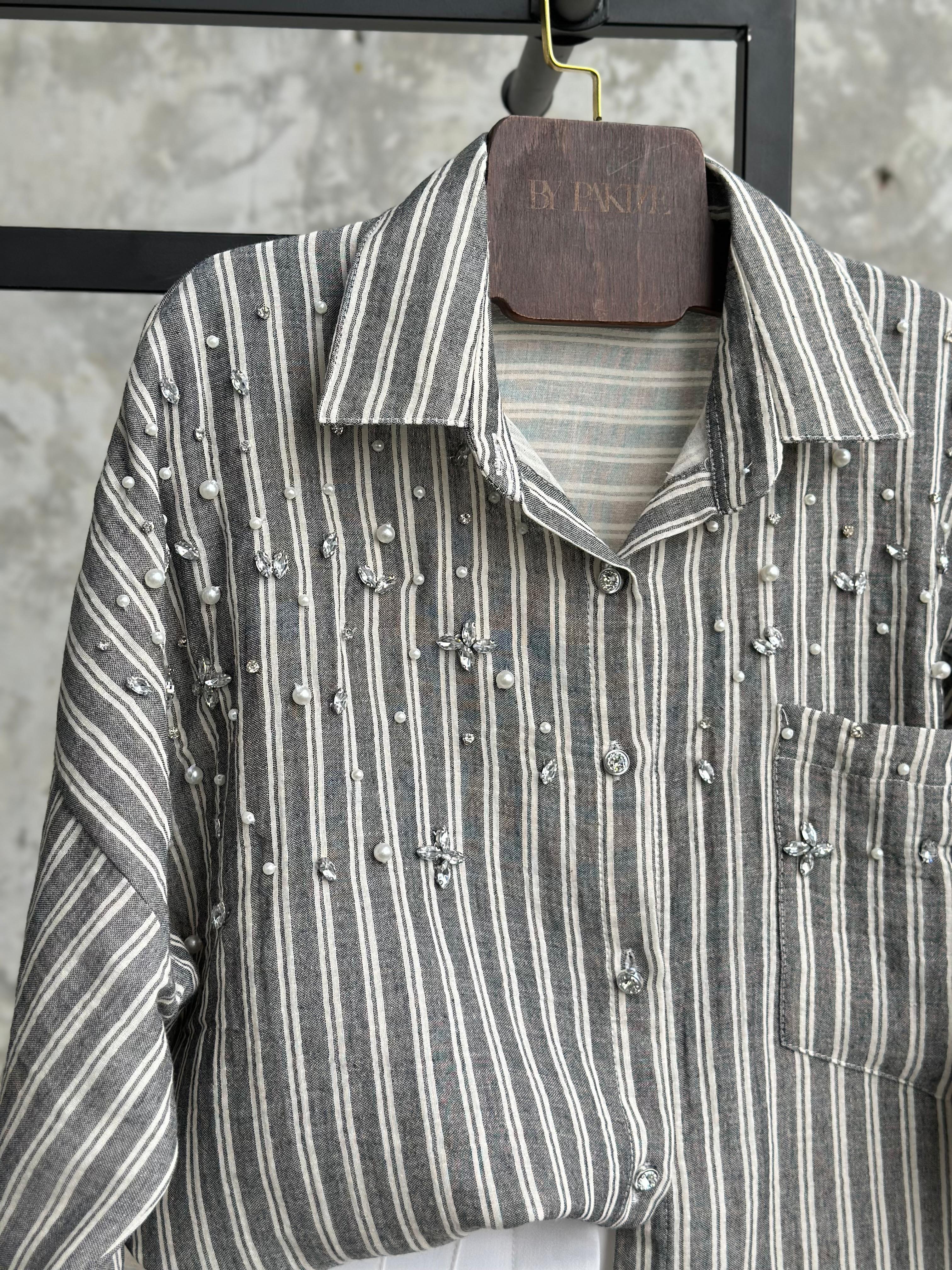Oversize İnci Taş İşçilikli Çizgili Gömlek (Gri)
