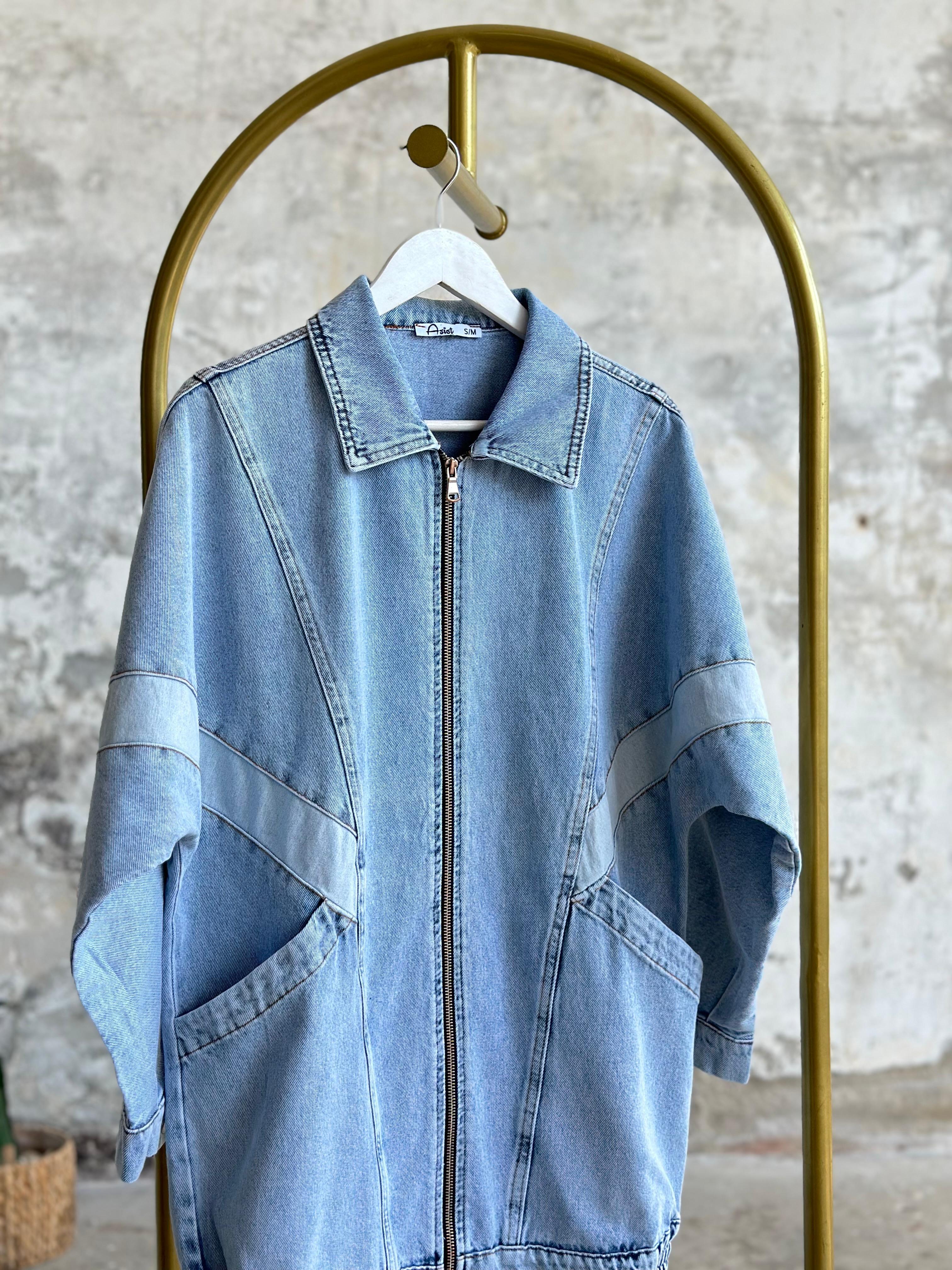 Oversize Kesim Geometrik Dikiş Detaylı Denim Ceket (Buz Mavisi)