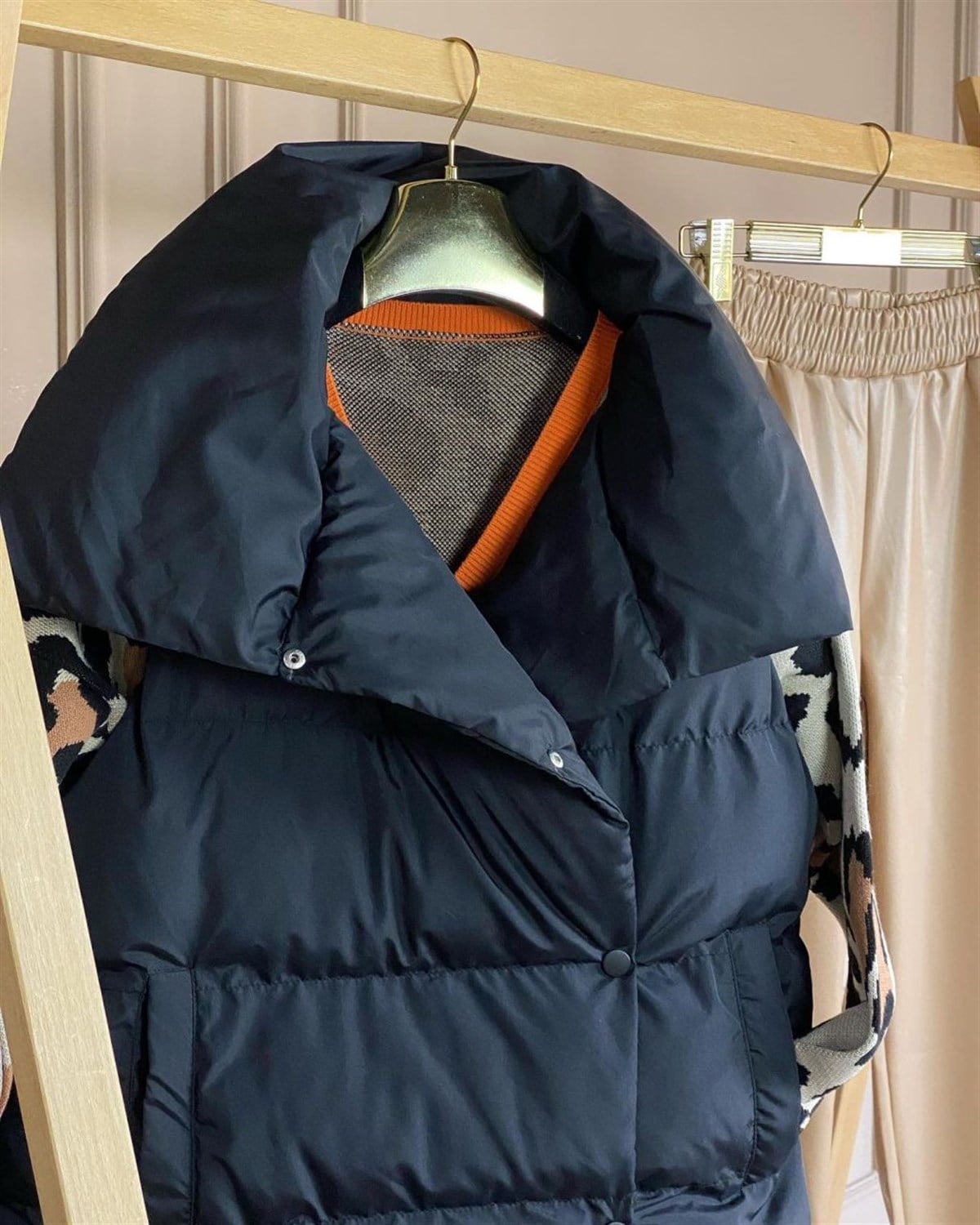 Oversize Model Şişme Yelek (Siyah)