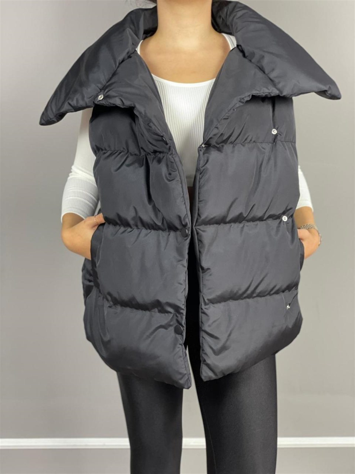 Oversize Model Şişme Yelek (Siyah)