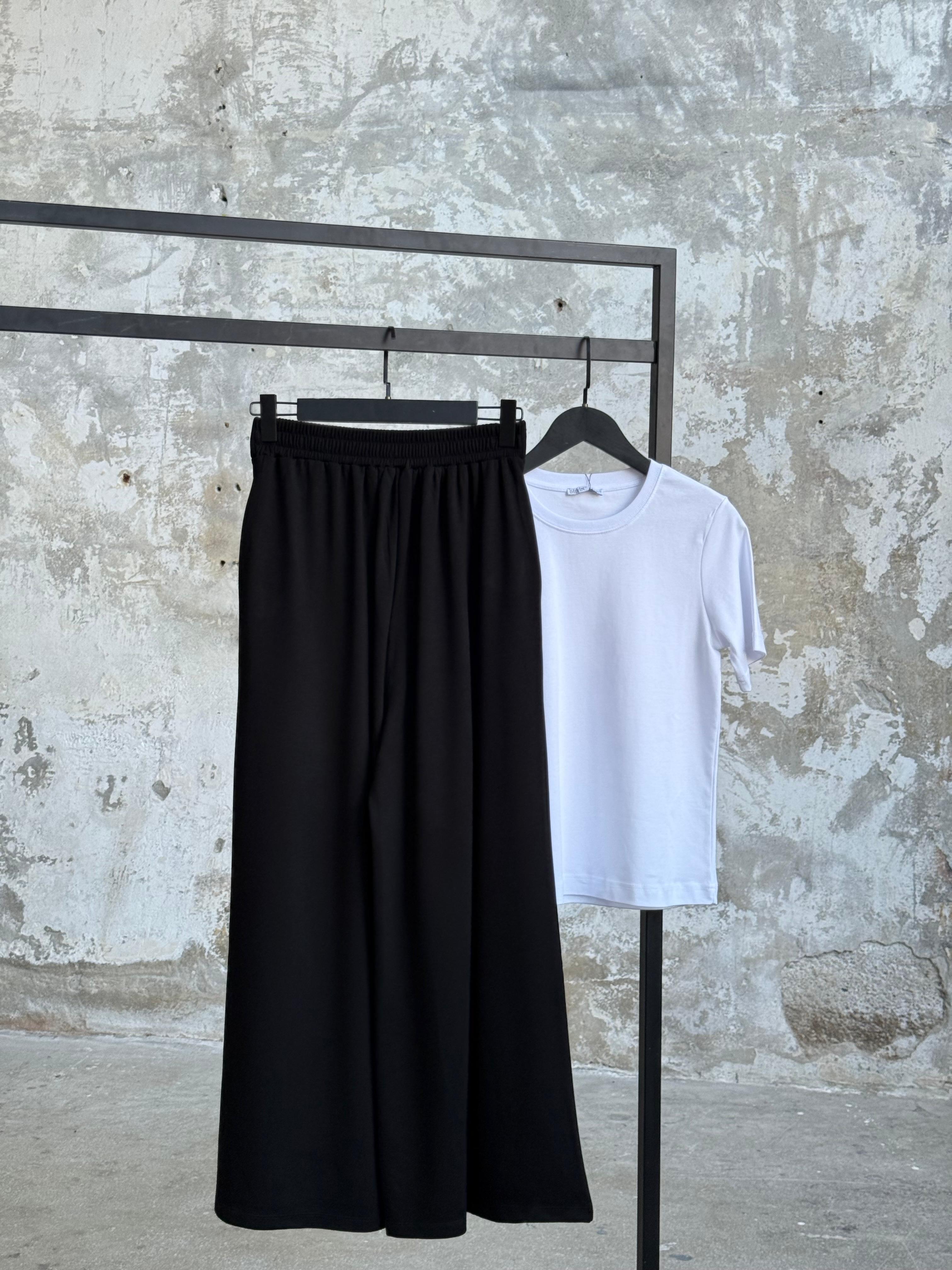 Oys Model Bel Lastik Detaylı Bol Pantolon (Siyah)