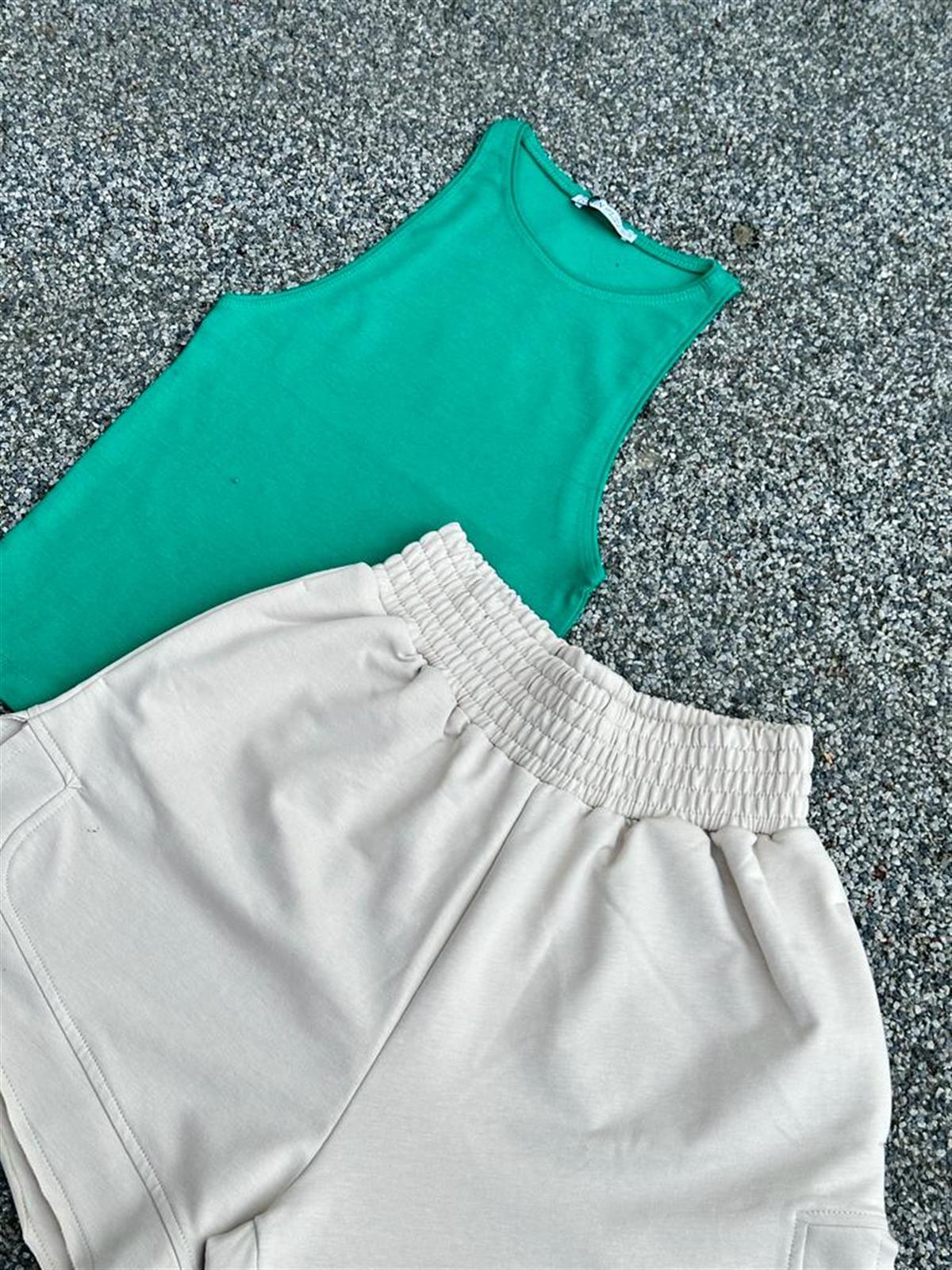 Oysho Model Oval Kesim Relax Fit Şort (Bej)