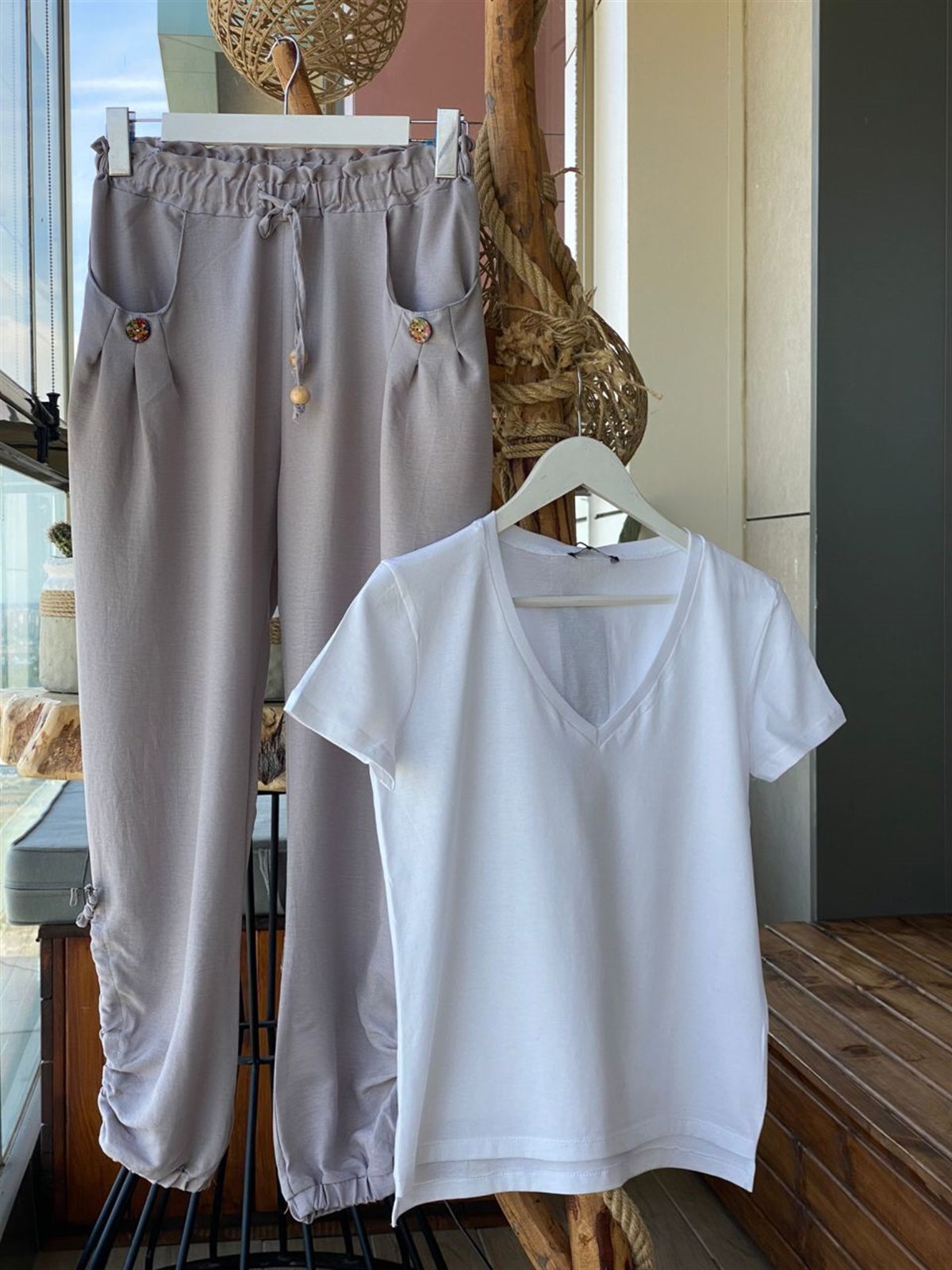 Paçaları Büzgü Detaylı Pantolon (Gri)