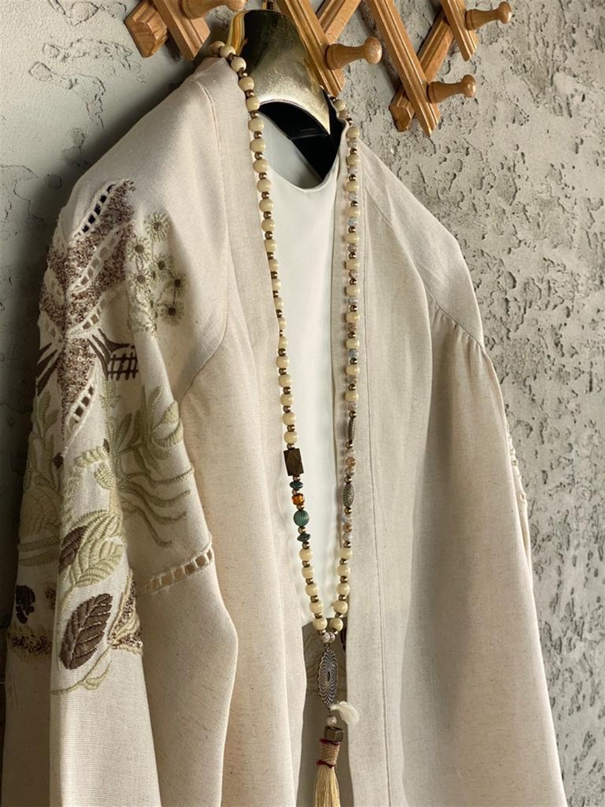 Payetli Özel El İşlemeli Kimono (Bej)