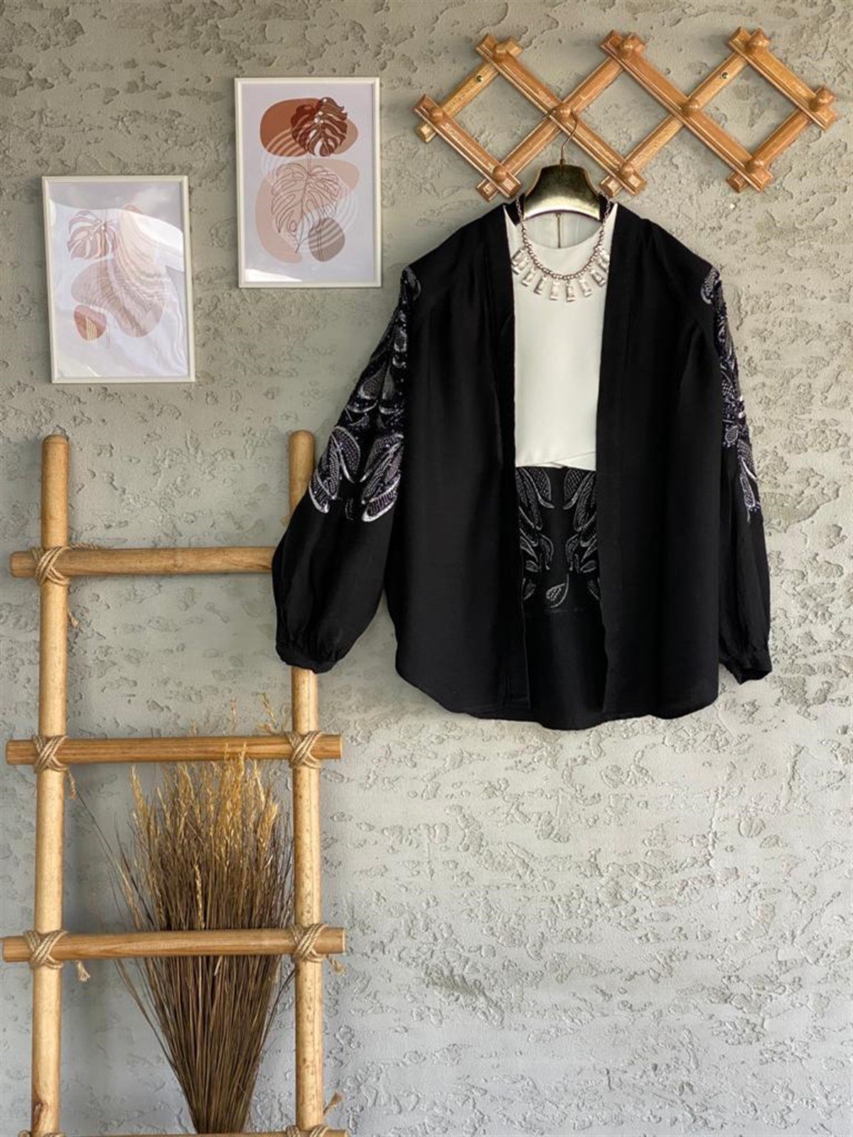 Payetli Özel El İşlemeli Kimono (Siyah)