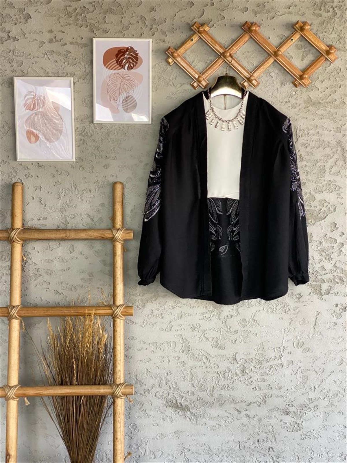 Payetli Özel El İşlemeli Kimono (Siyah)