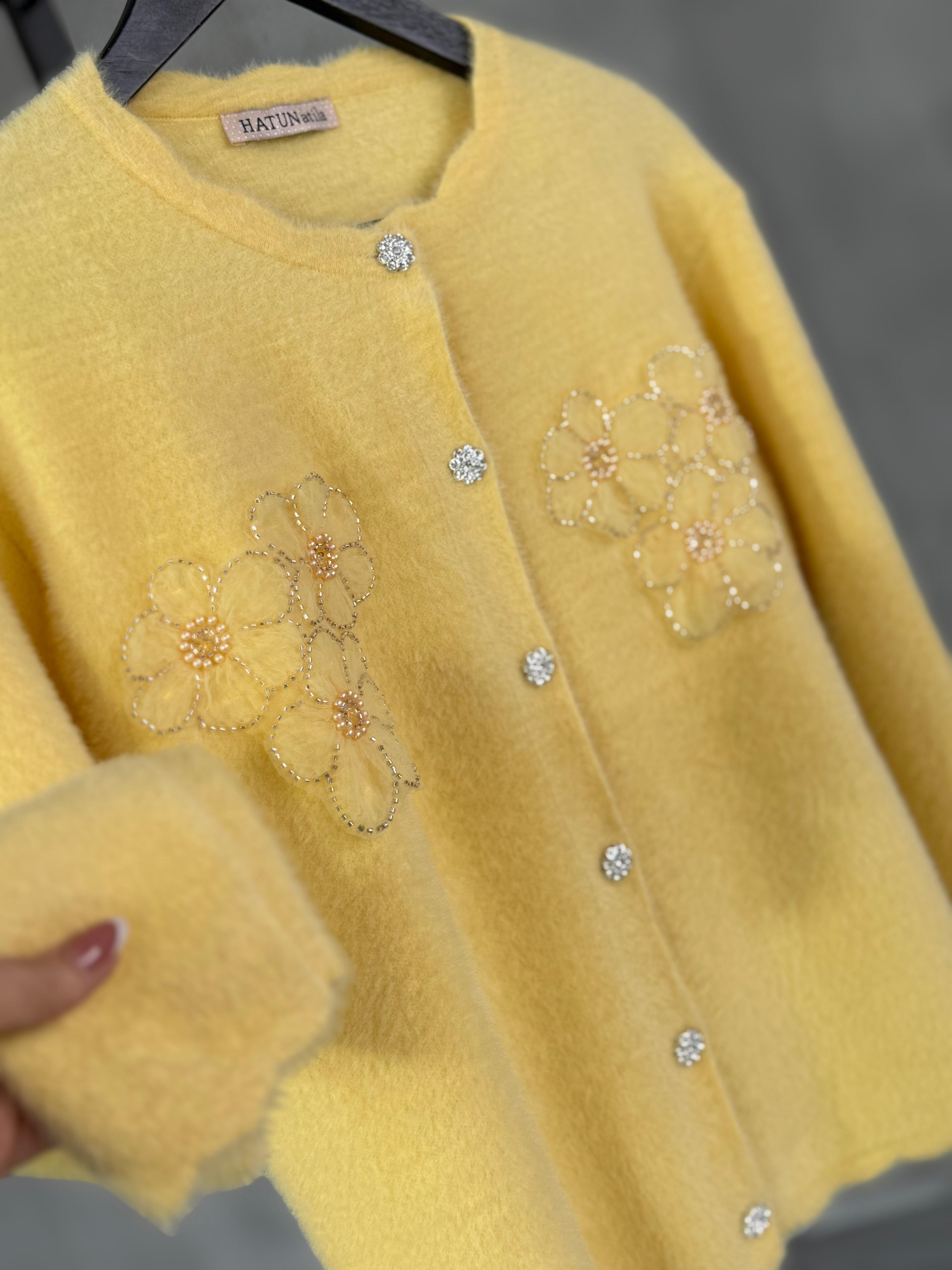 Premium Angora Çiçek İşlemeli Hırka (Sarı)