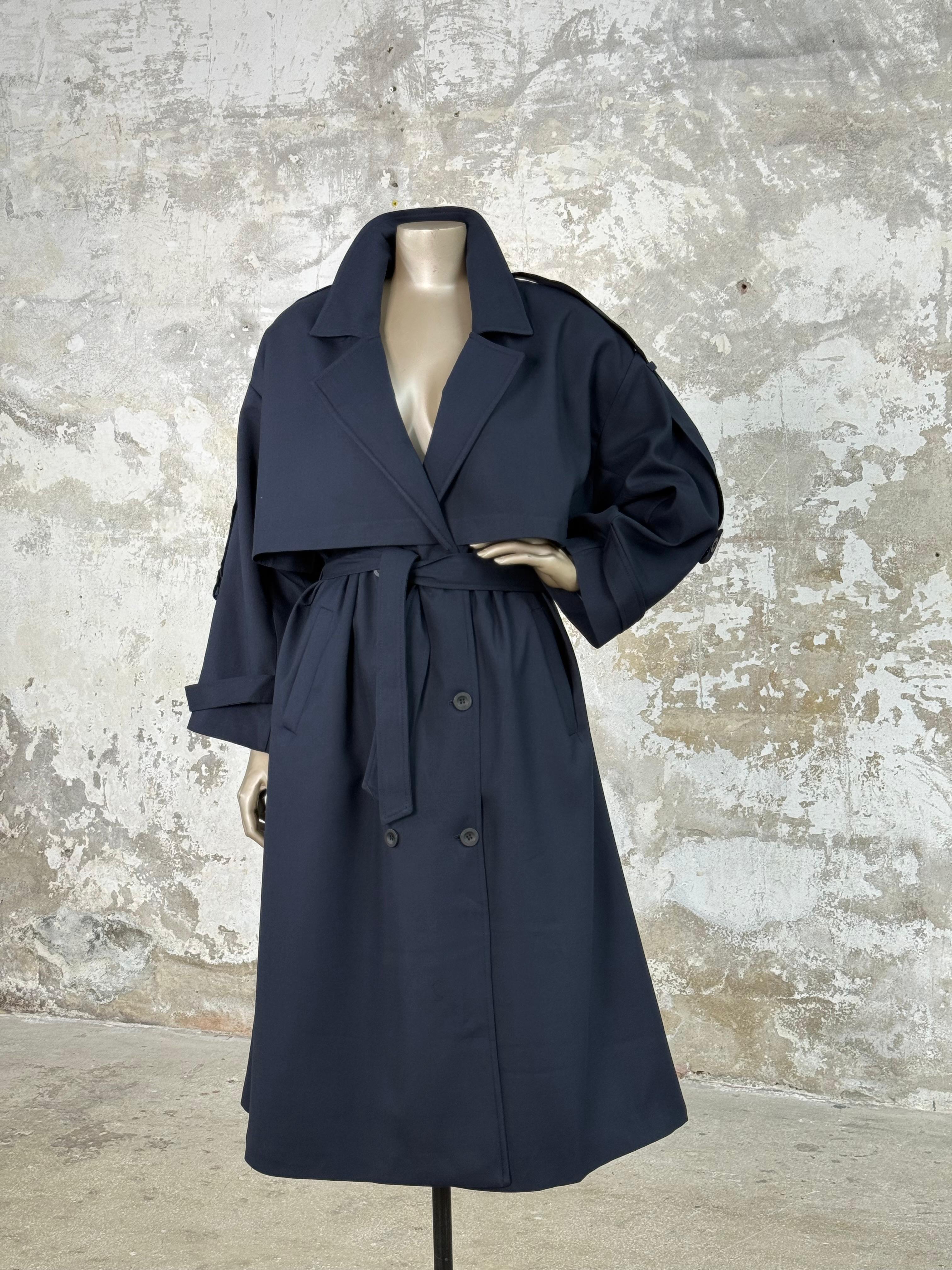 Premium Kalite Omuzu Uzun Apoletli Trençkot (Lacivert)