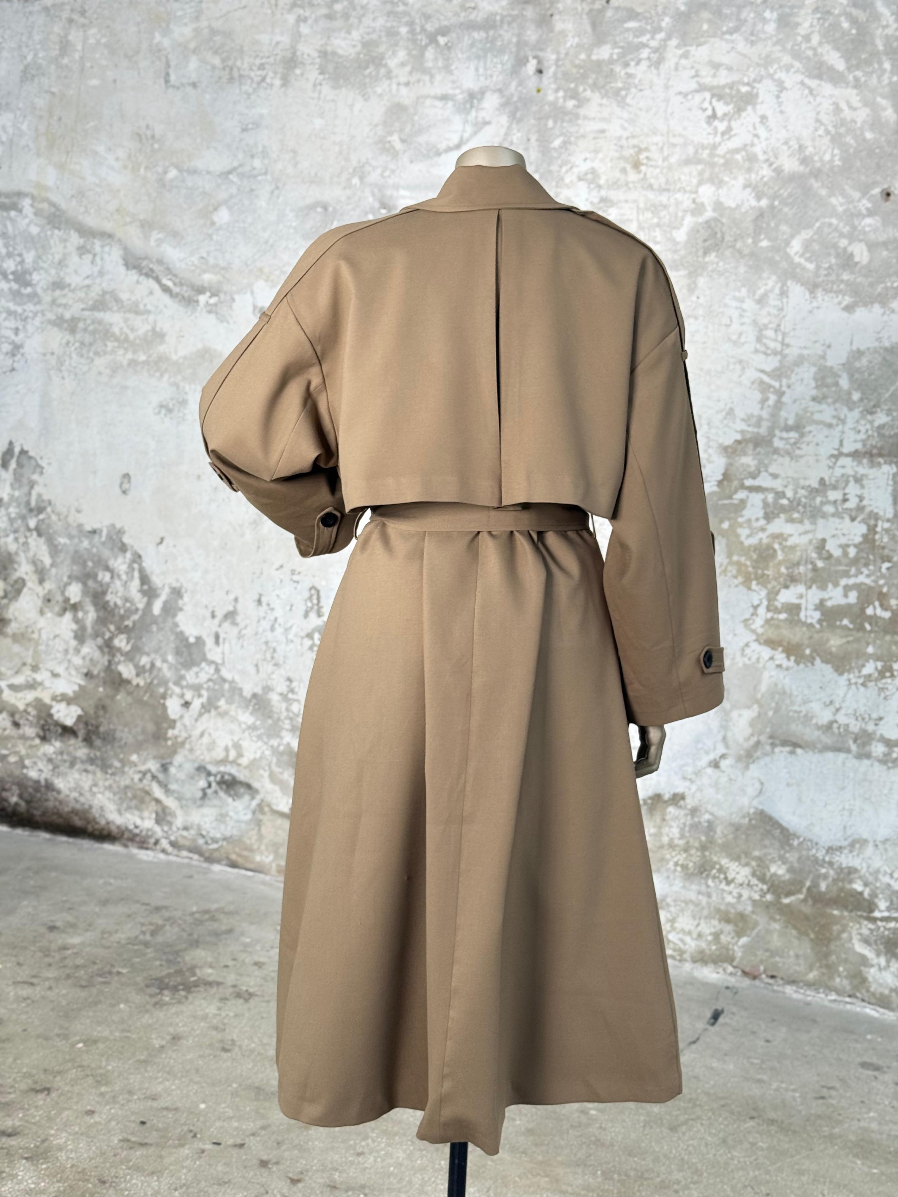Premium Kalite Omuzu Uzun Apoletli Trençkot (Camel)