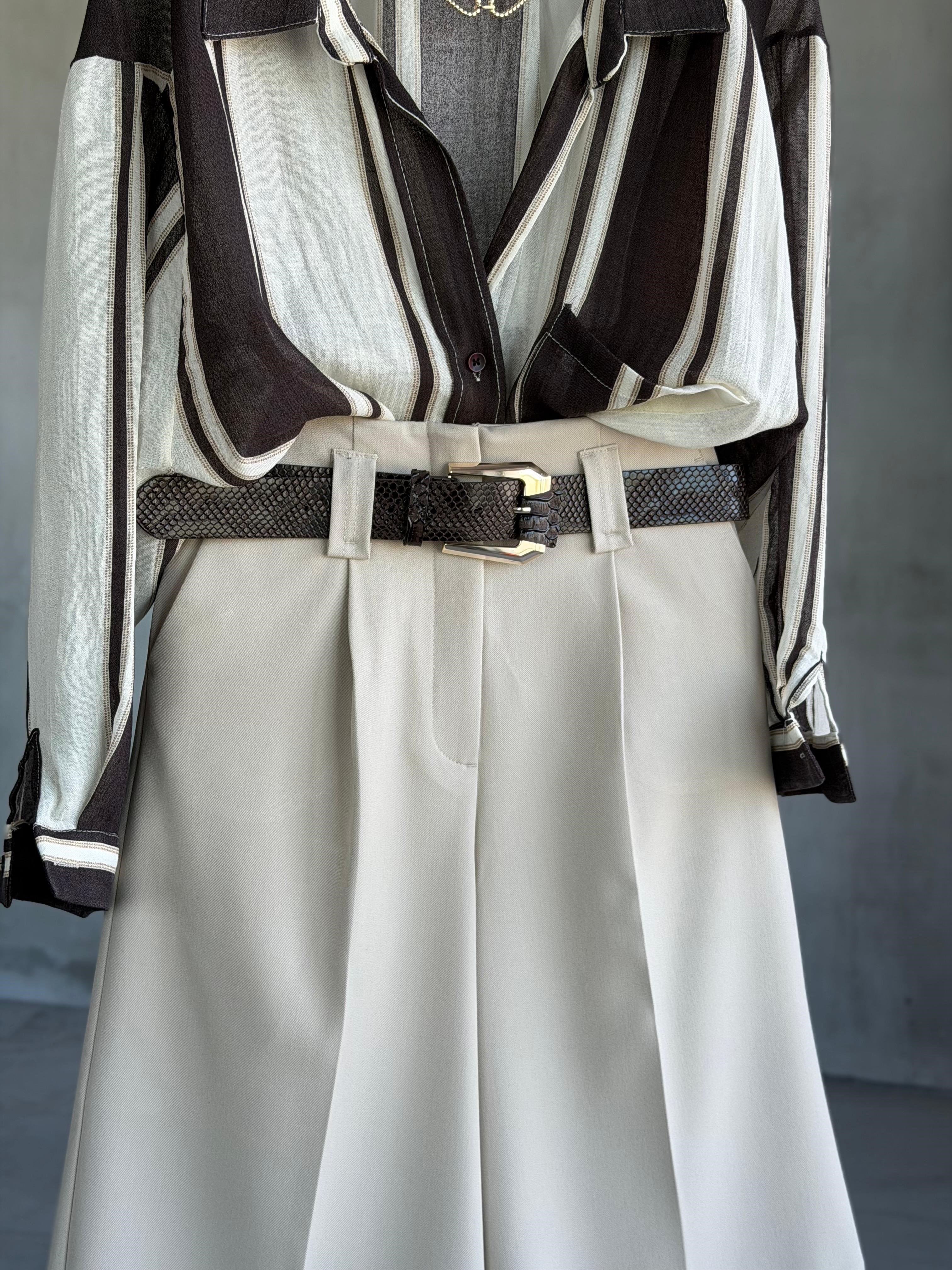 Premium Kemerli Bermuda Pantolon (Taş)