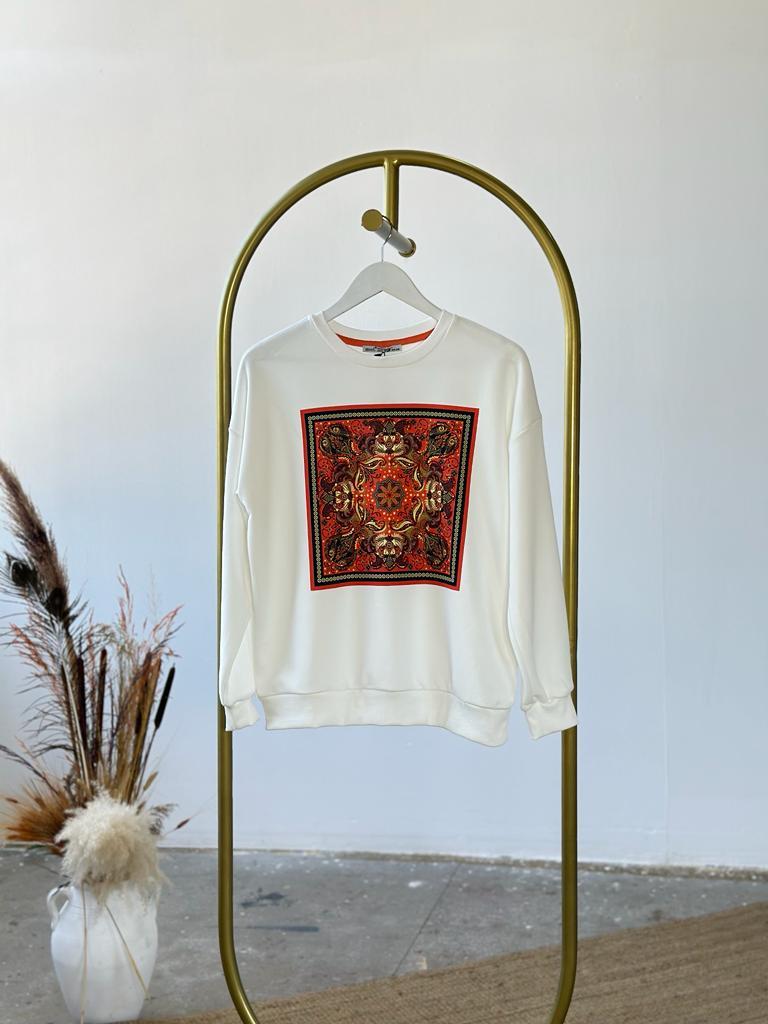 Pul Payet İşlemeli Etnik Desenli Sweat (Beyaz)