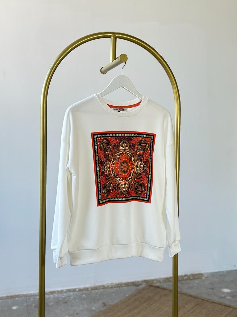 Pul Payet İşlemeli Etnik Desenli Sweat (Beyaz)