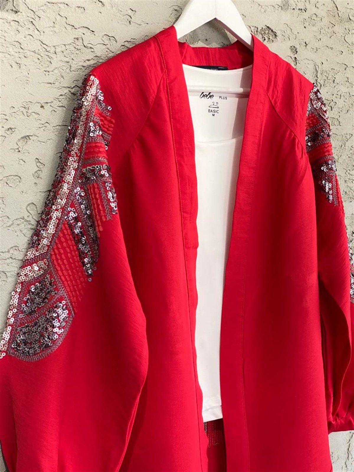 Pul Payet İşlemeli Kırmızı Keten Kimono