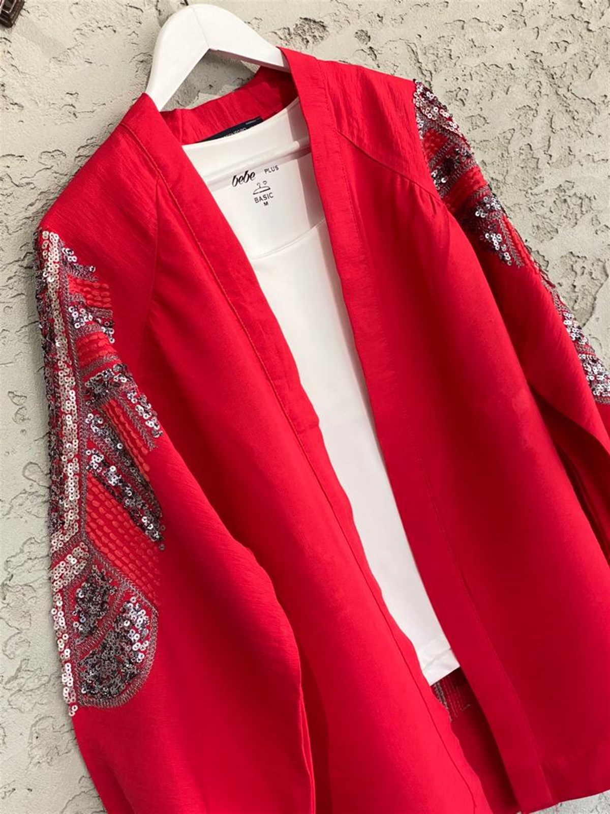 Pul Payet İşlemeli Kırmızı Keten Kimono