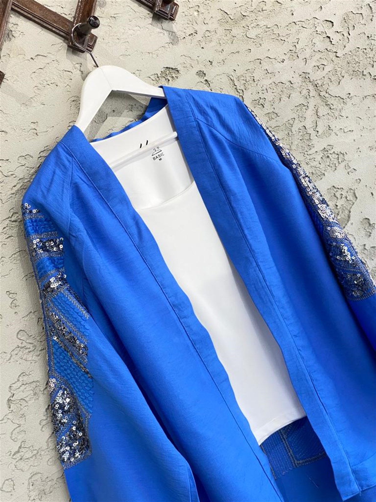 Pul Payet İşlemeli Mavi Keten Kimono