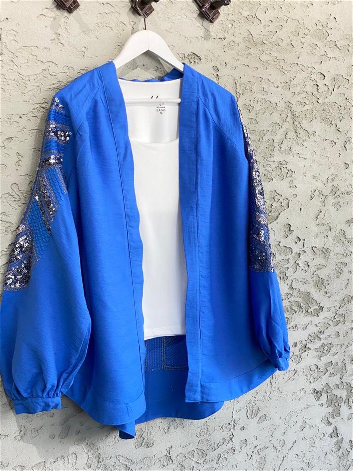Pul Payet İşlemeli Mavi Keten Kimono
