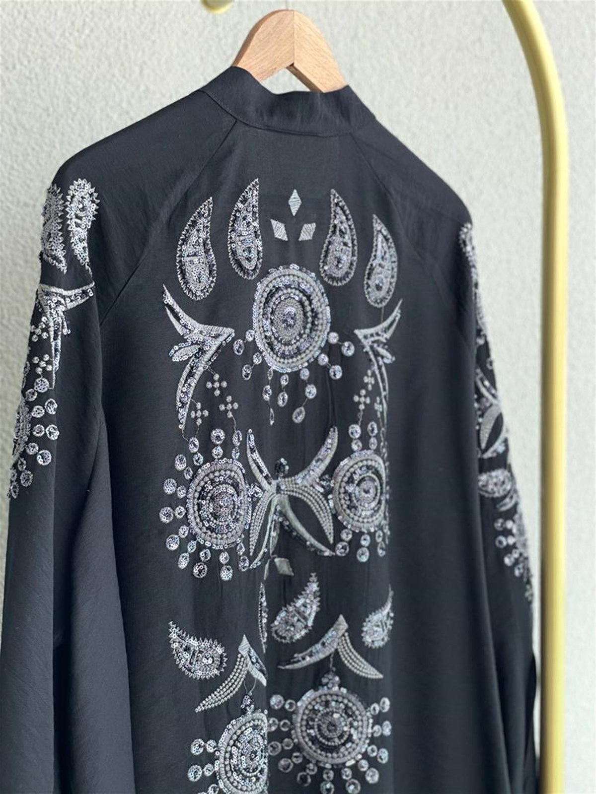 Pul Payet İşlemeli Tasarım Model Kimono (Siyah)