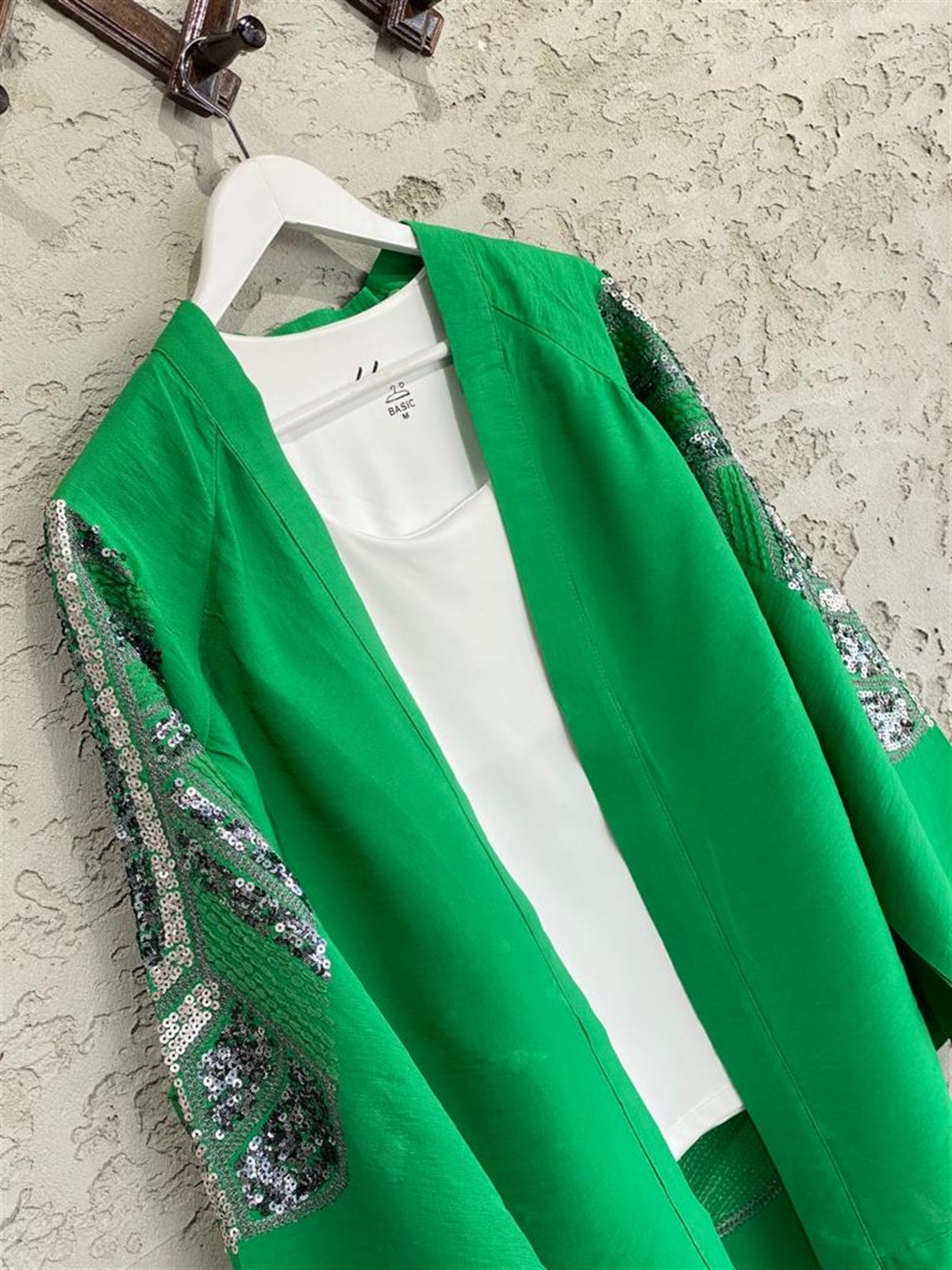 Pul Payet İşlemeli Yeşil Keten Kimono