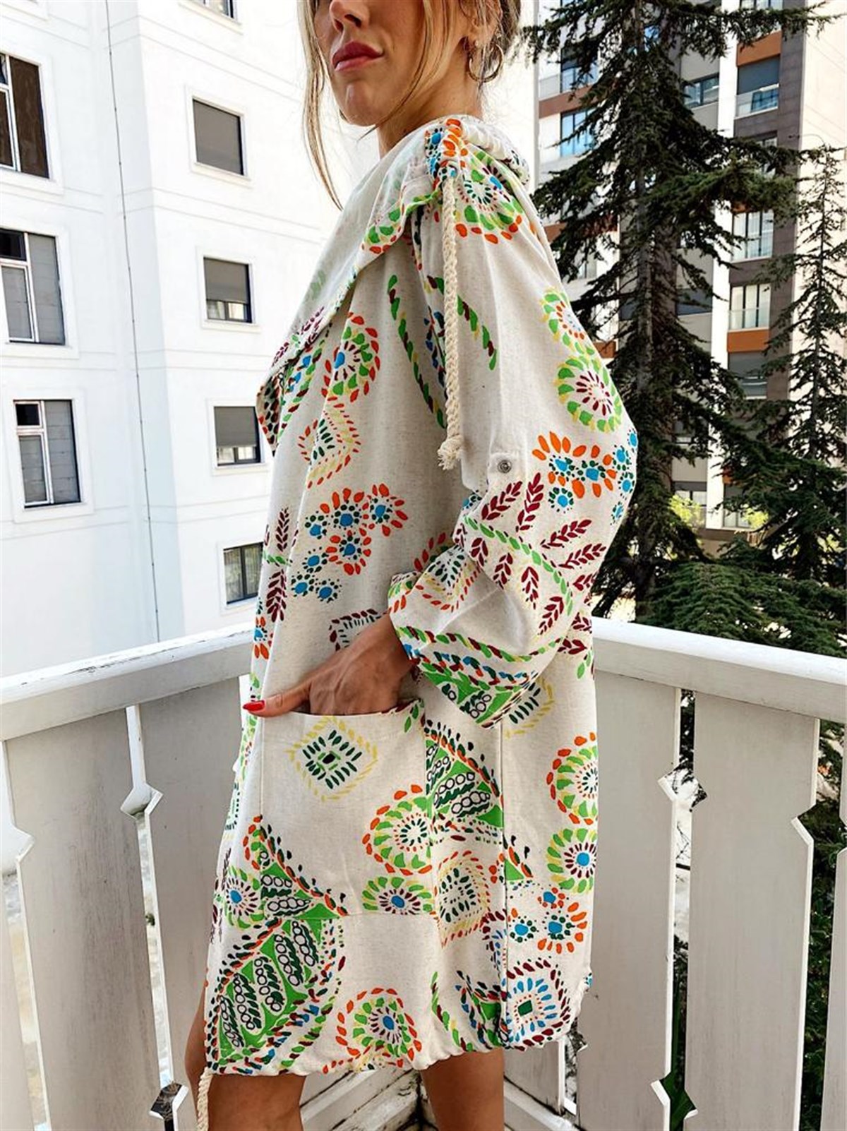 Renk Cümbüşü Baskılı Salaş Keten Ceket (Ekru)