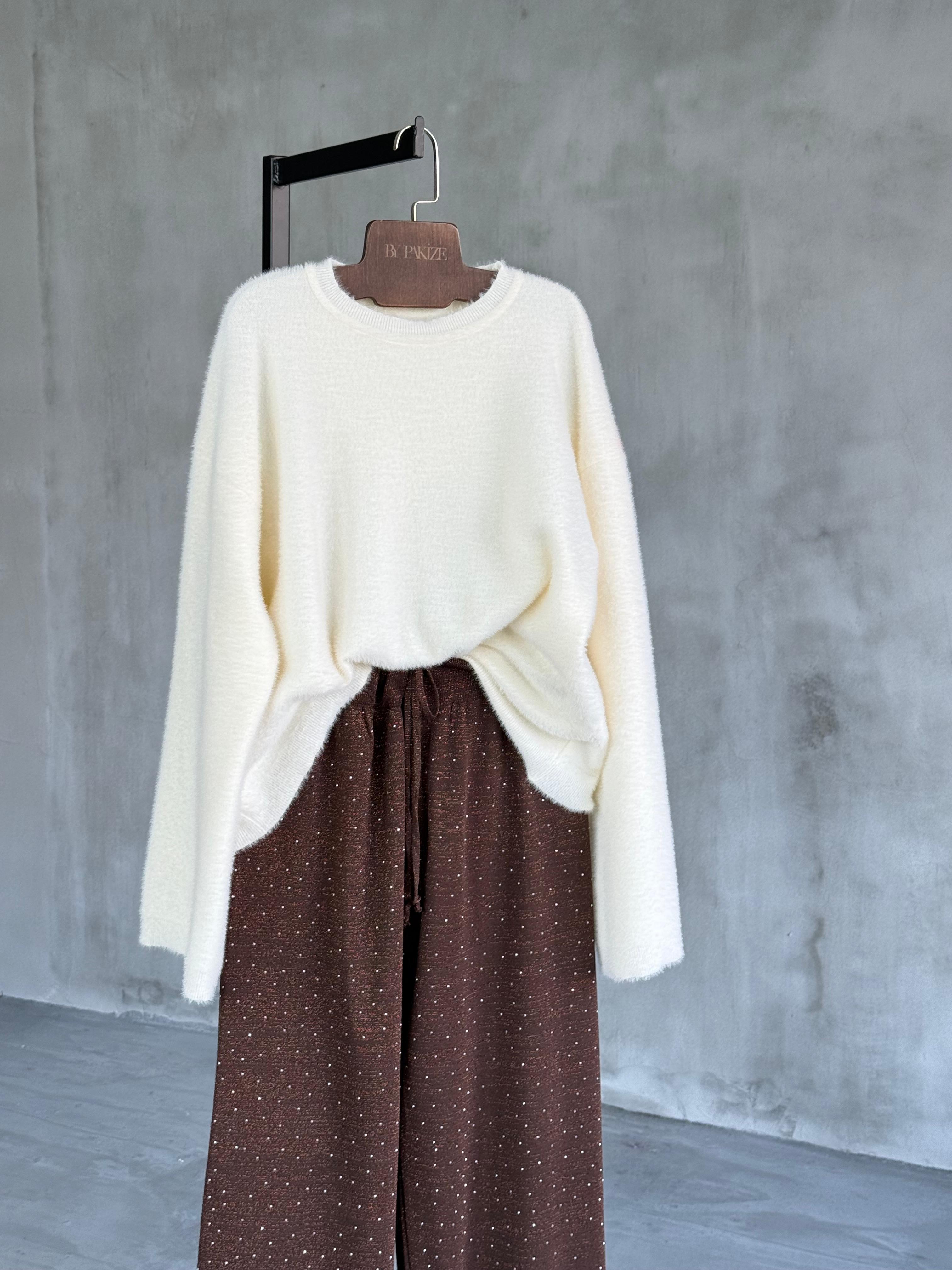 Sim Detaylı Taşlı Çelik Örgü Pantolon (Kahve)