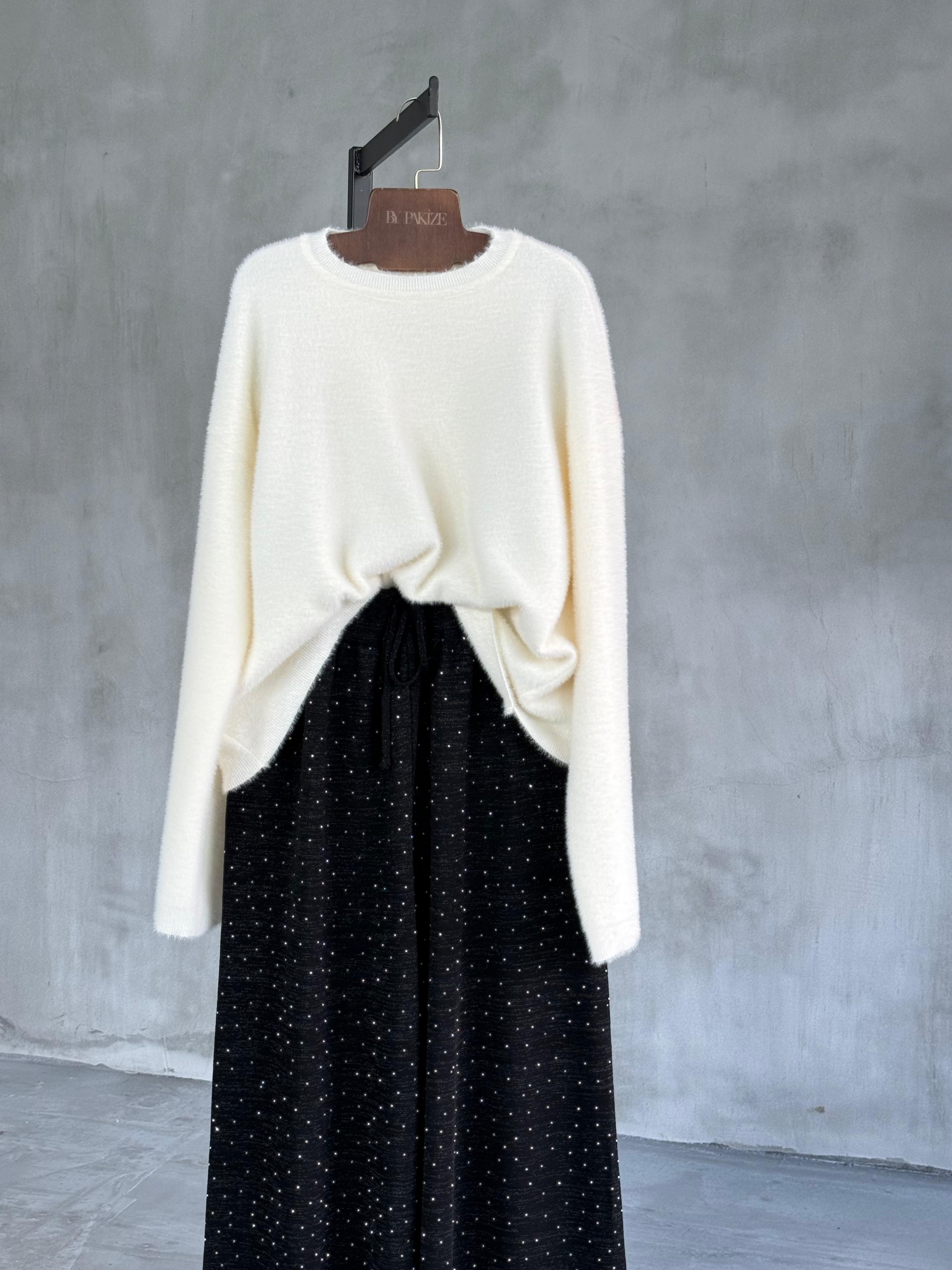 Sim Detaylı Taşlı Çelik Örgü Pantolon (Siyah)