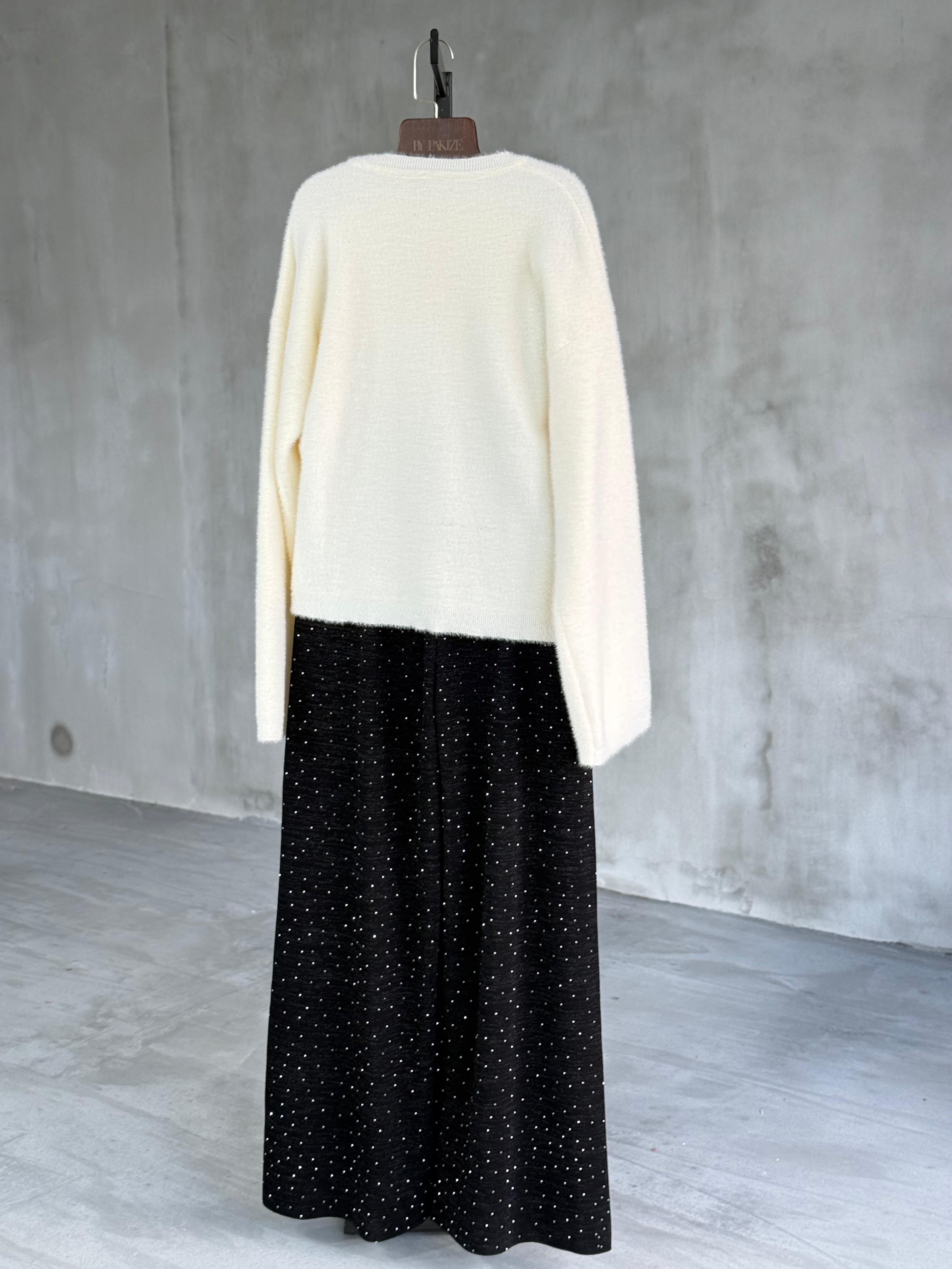 Sim Detaylı Taşlı Çelik Örgü Pantolon (Siyah)