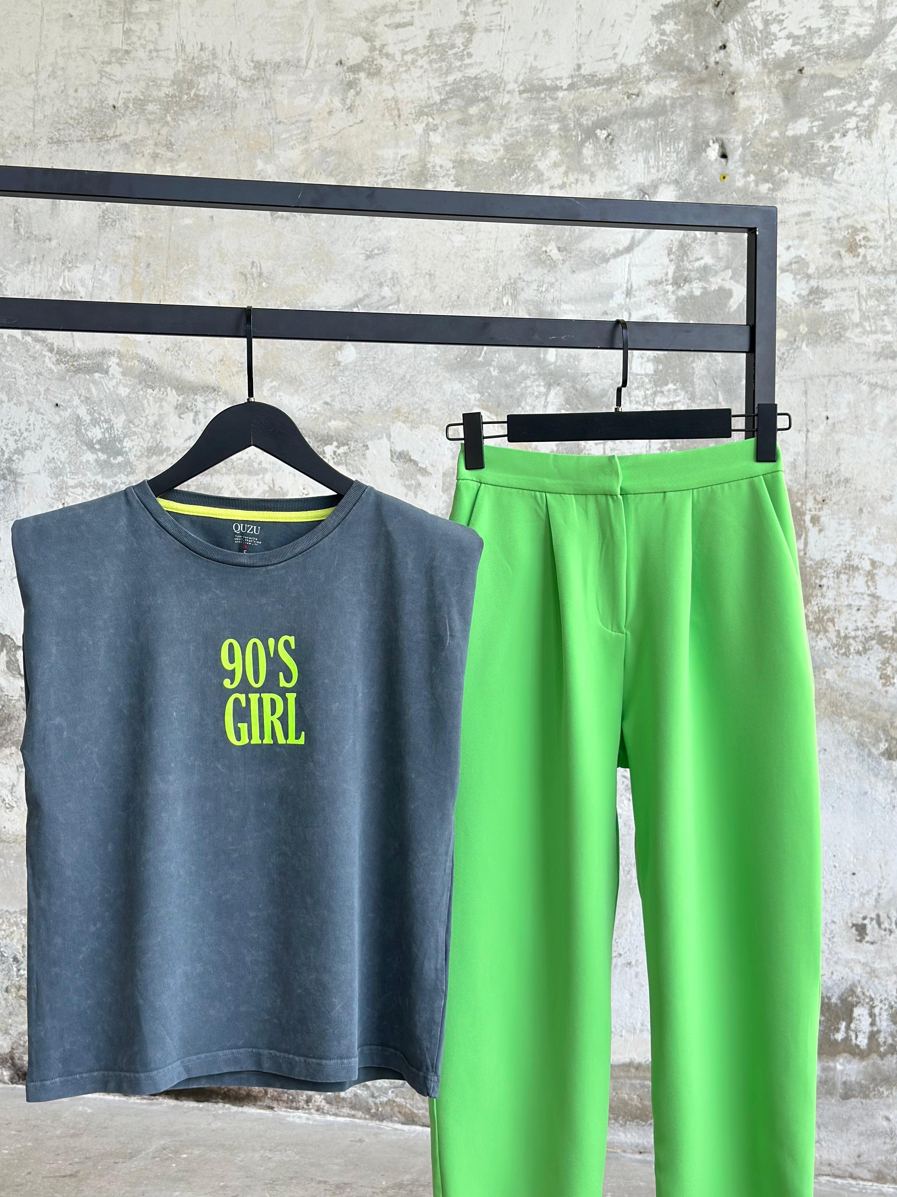 Sırt Lastik Detaylı Havuç Model Pantolon (Yeşil)