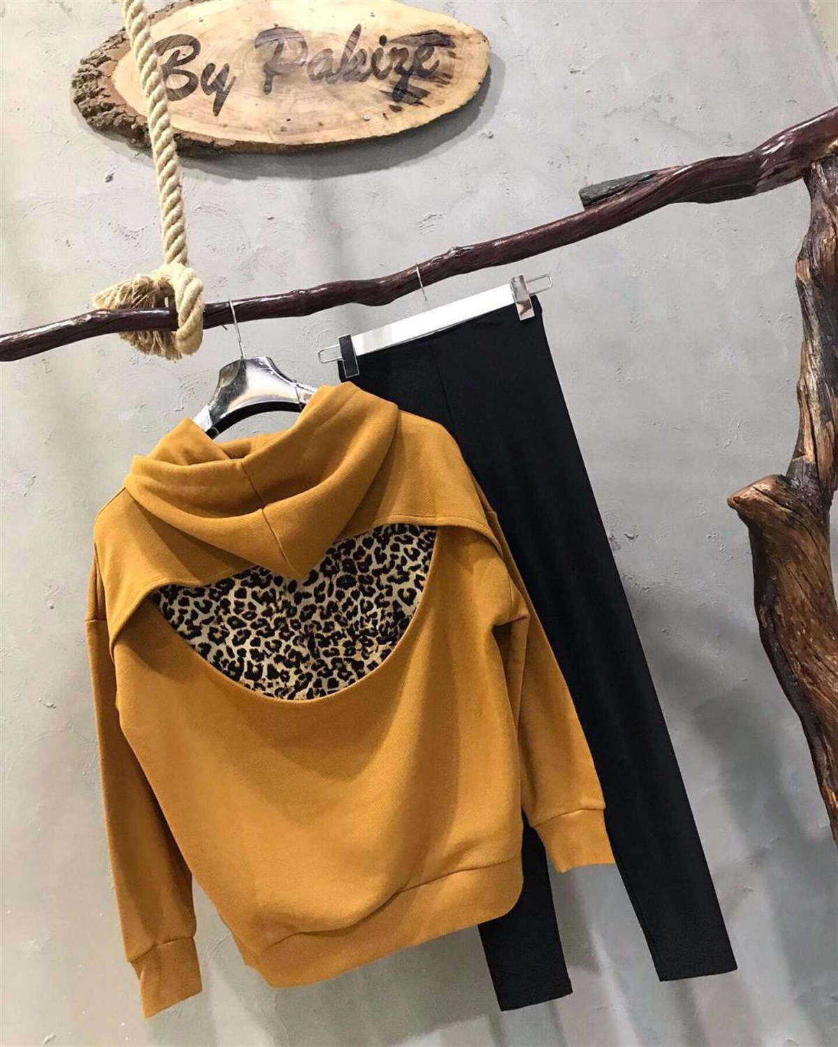 Sırt Leopar Detay Sweat (HARDAL)