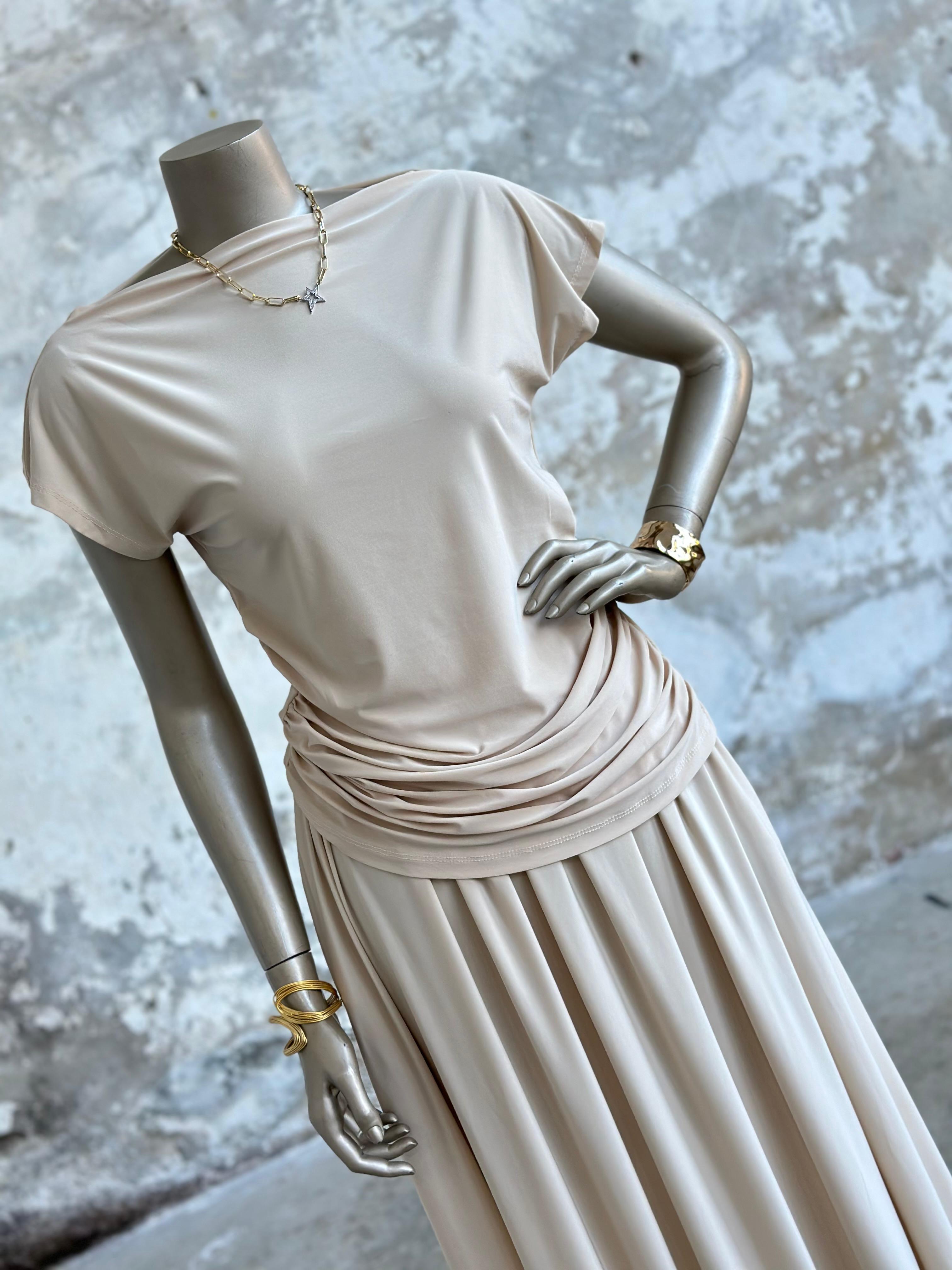 Süprem Kumaş Drape Detaylı Takım (Bej)