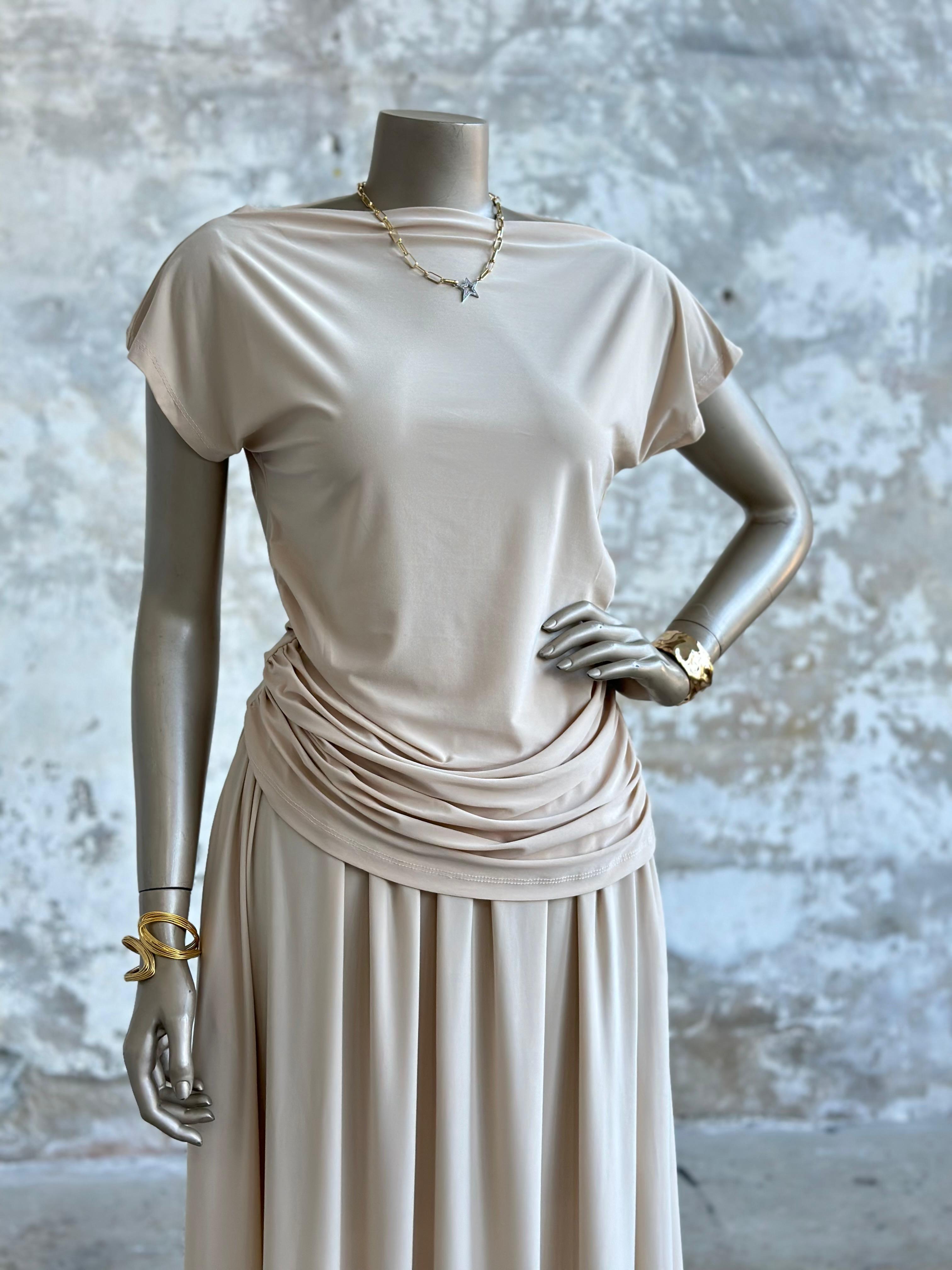 Süprem Kumaş Drape Detaylı Takım (Bej)