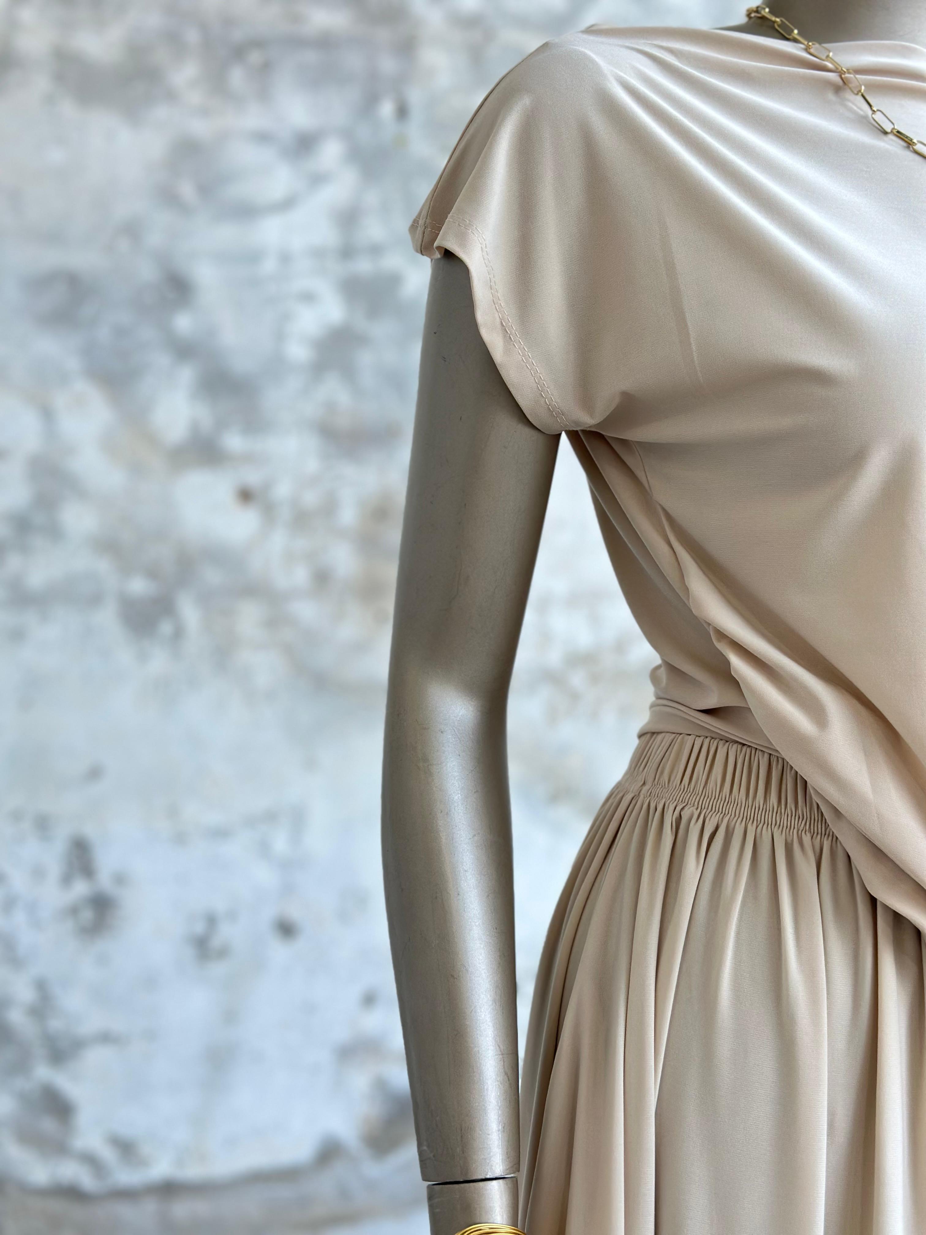 Süprem Kumaş Drape Detaylı Takım (Bej)