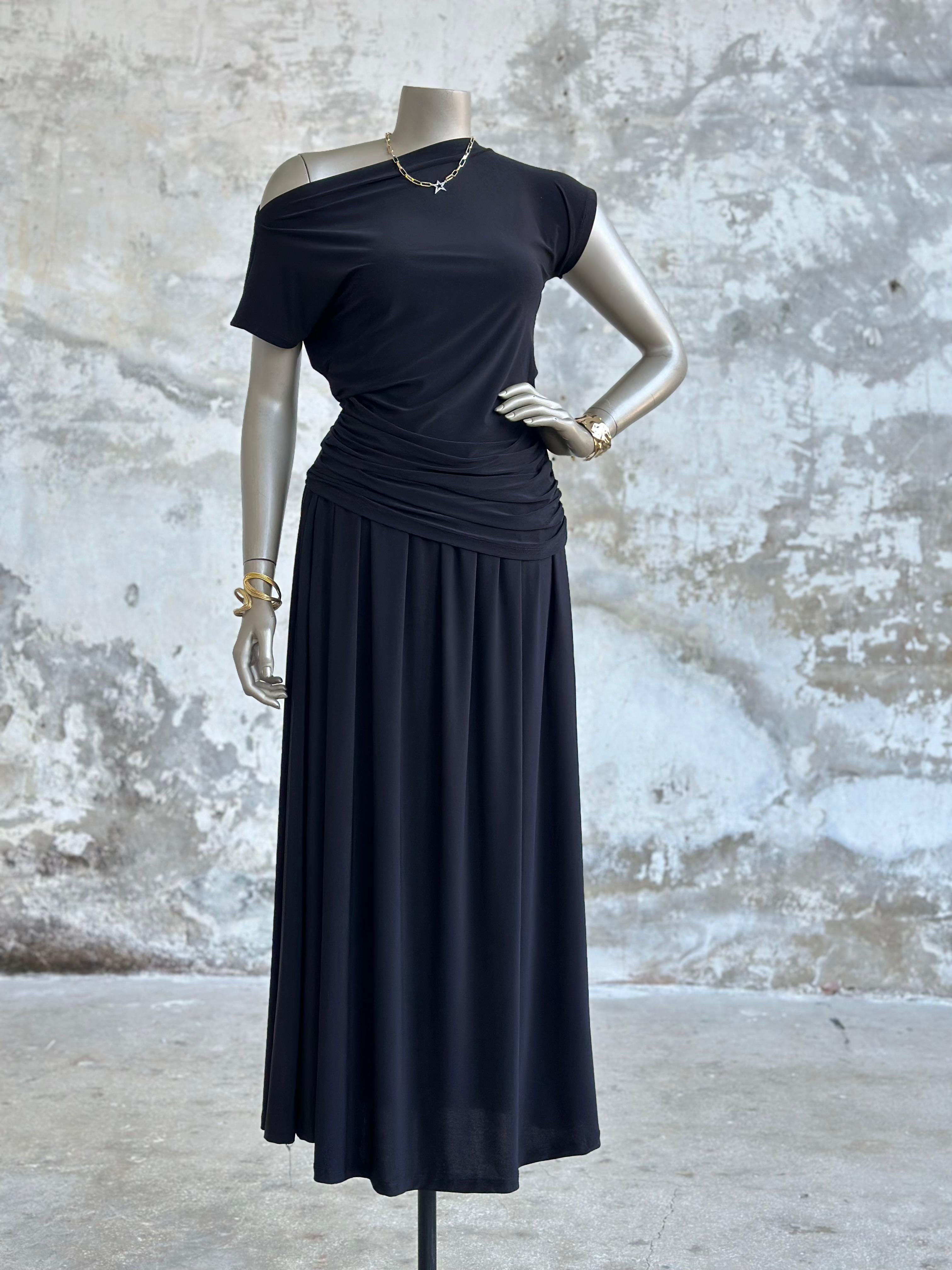 Süprem Kumaş Drape Detaylı Takım (Siyah)