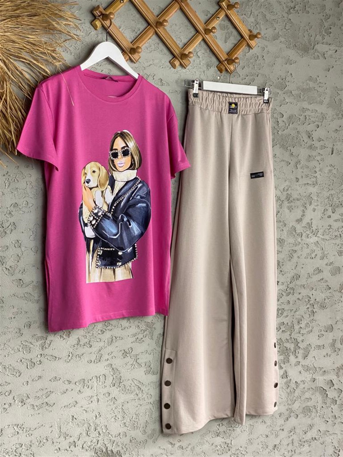 Taş İşçili Kız Baskılı Tshirt (Pembe/Beyaz)