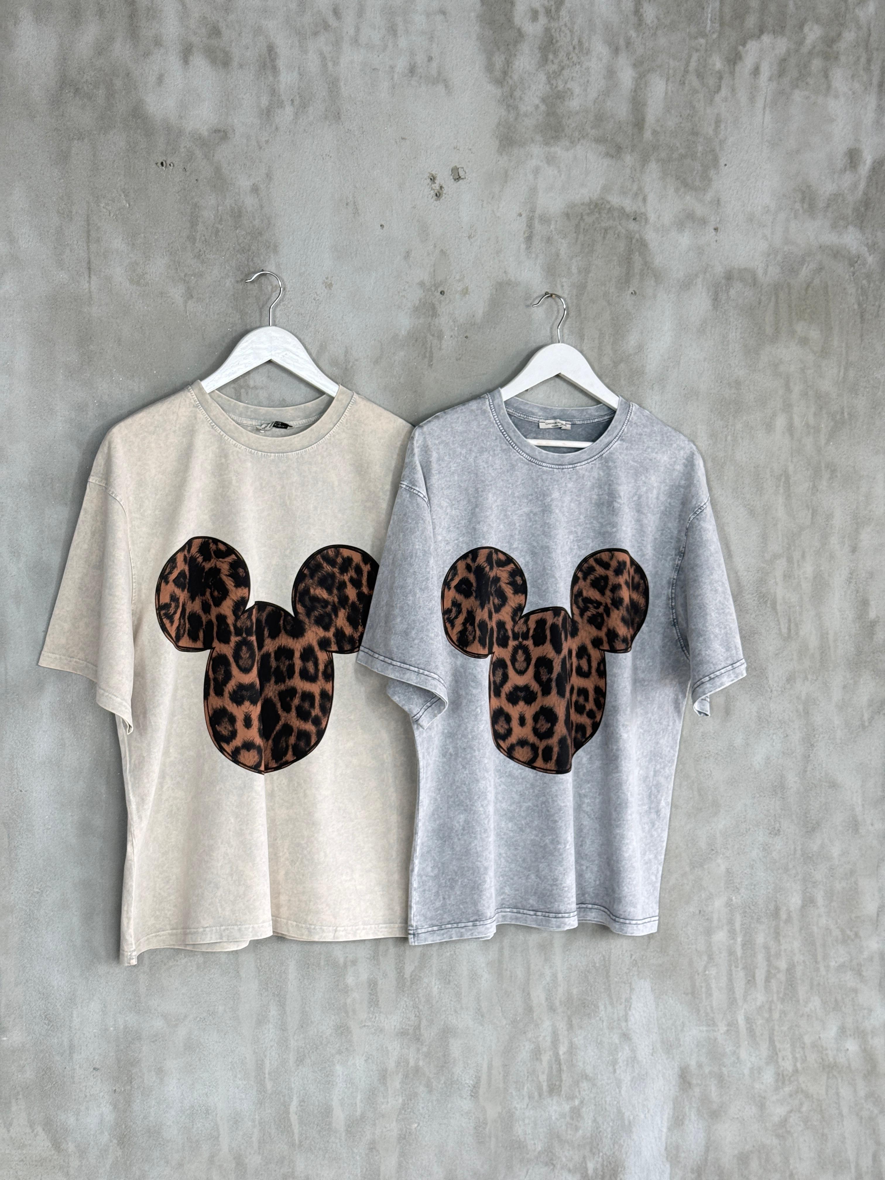 Taş Yıkamalı Mickey Leopar Baskılı Oversize Dokuma Tişört (Bej)