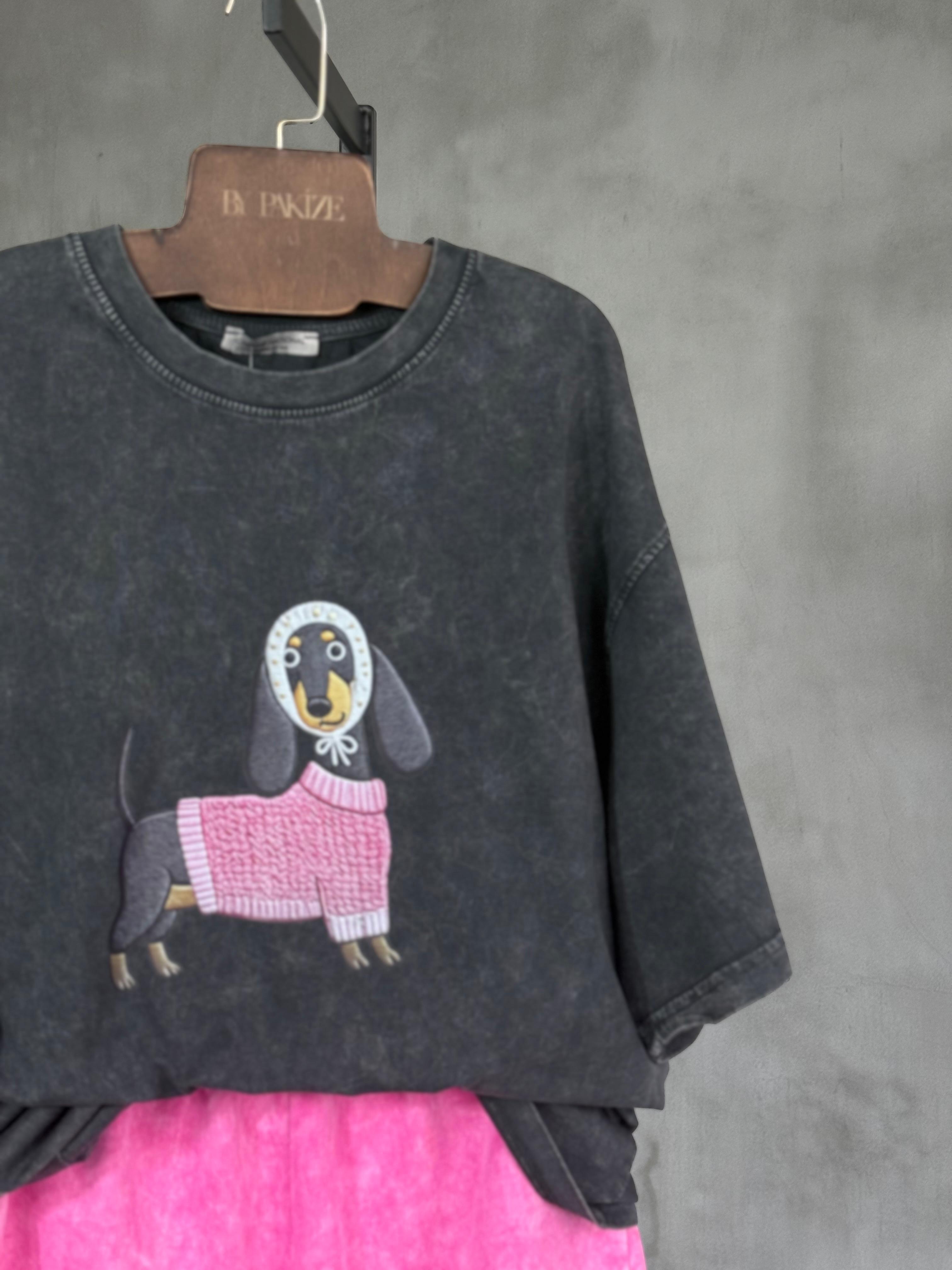 Taş Yıkamalı Oversize Köpek Baskılı Dokuma Tişört  (Antrasit)