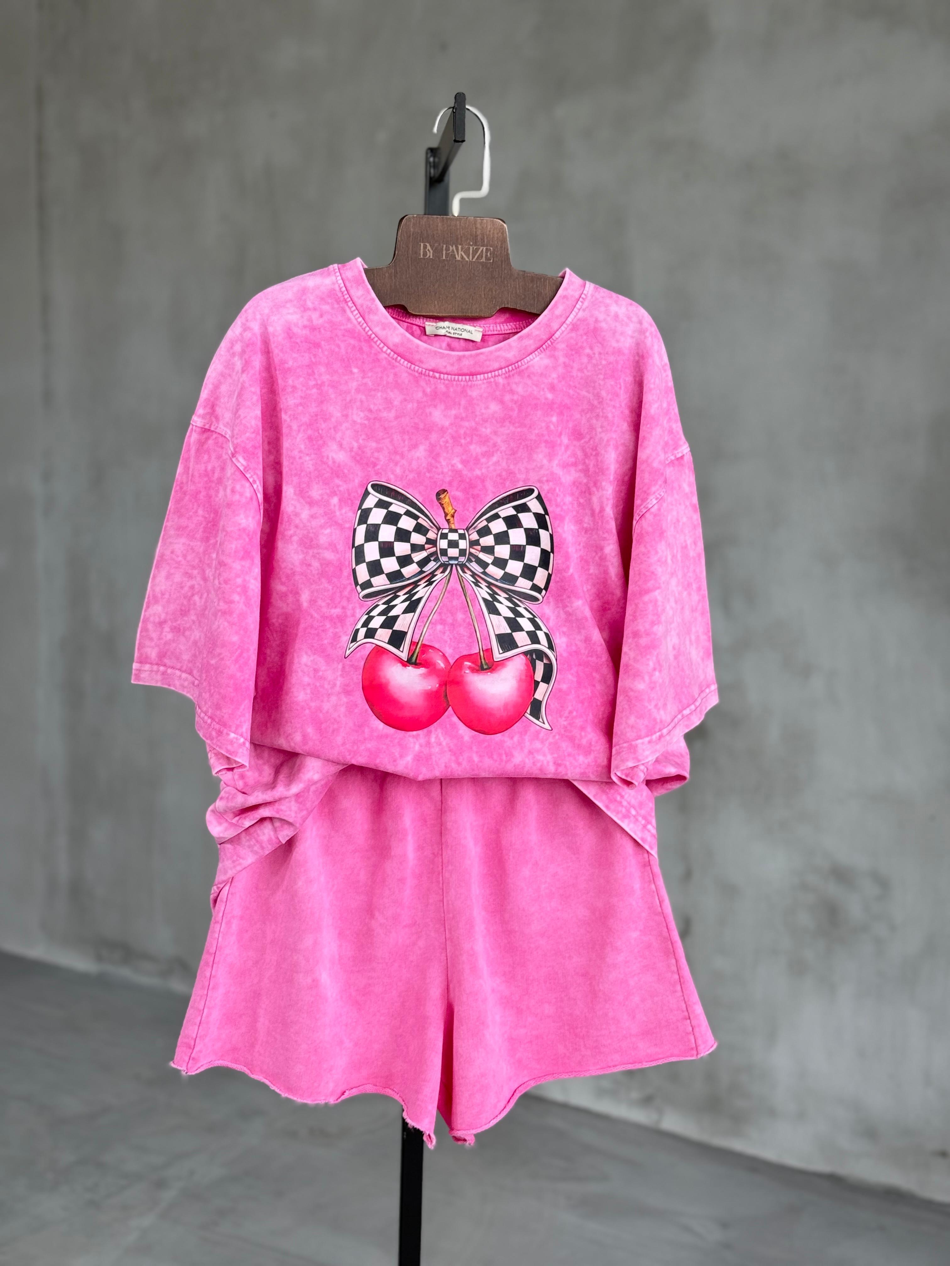 Tasarım Kiraz Baskılı Taş Yıkama Oversize Dokuma Tişört (Pembe)  