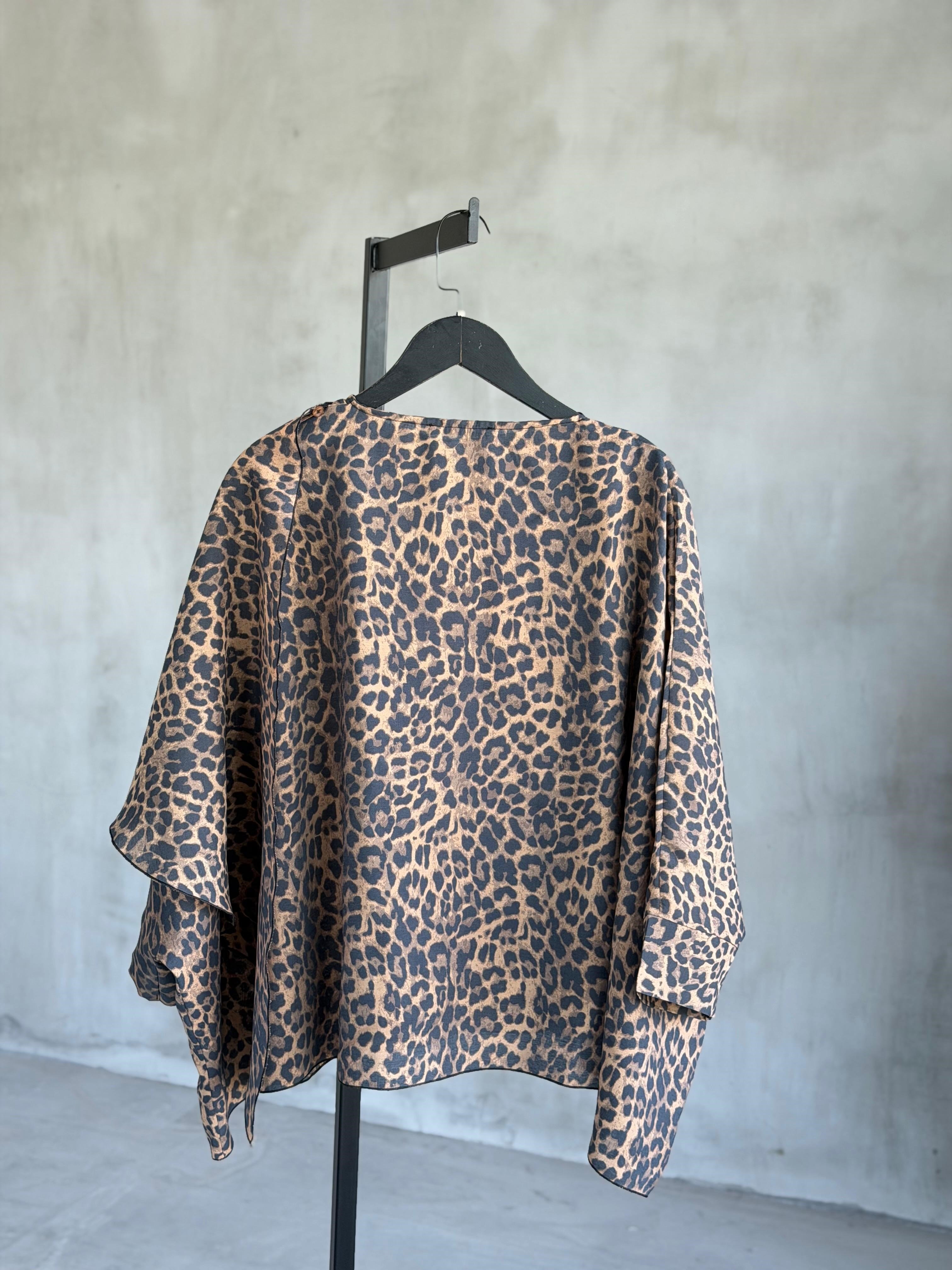 Tasarım Leopar Pelerin Model Bluz (Kahve)