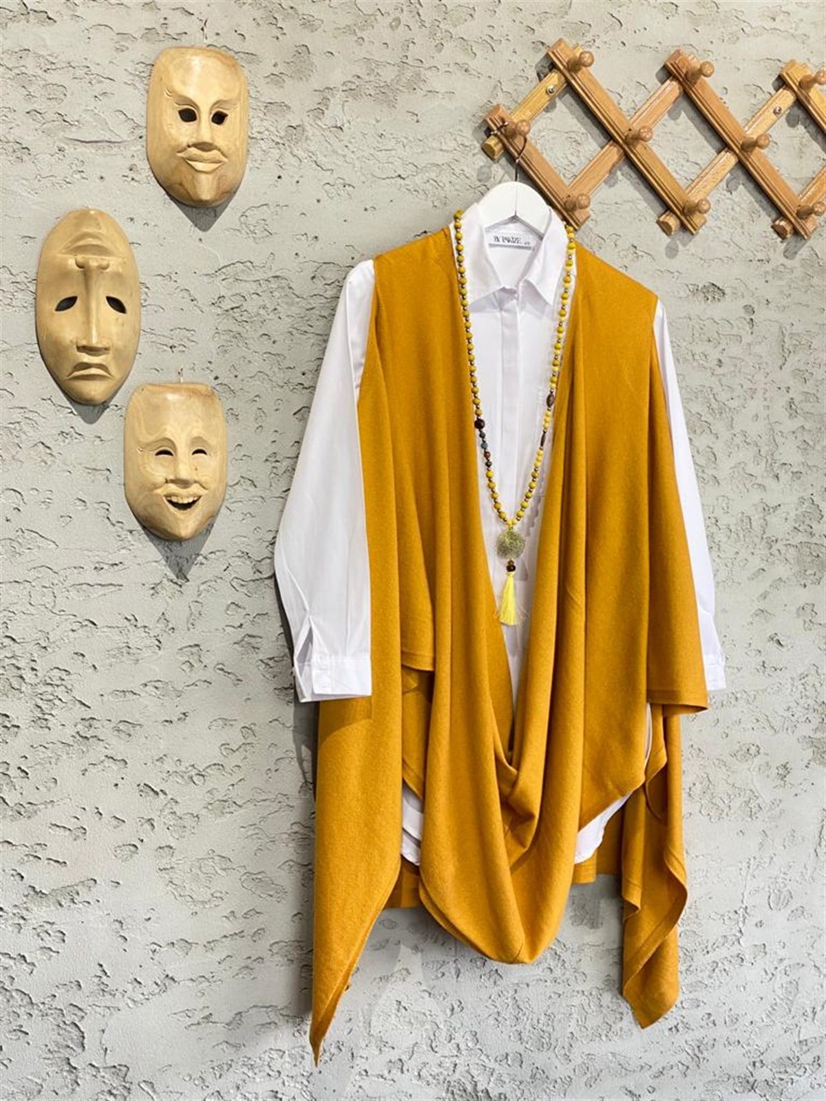 Tasarım Model Asimetrik Kesim Yelek (Hardal)