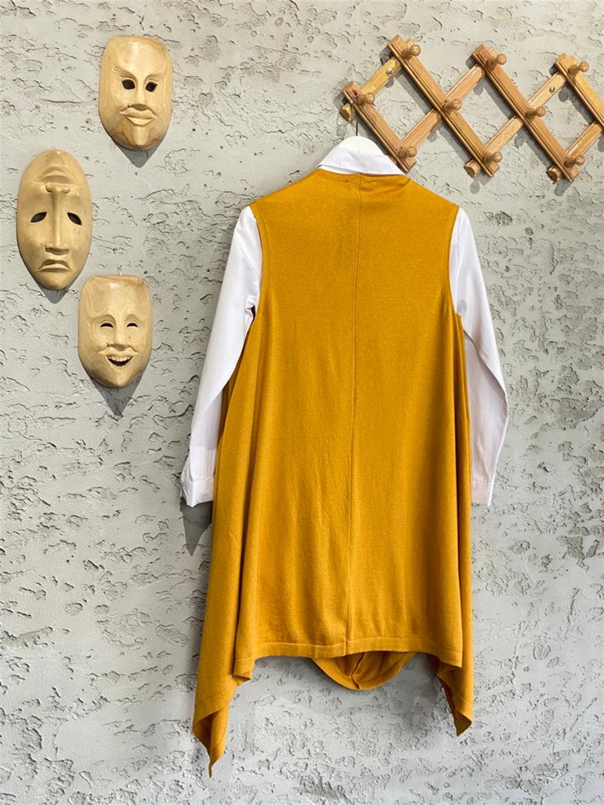 Tasarım Model Asimetrik Kesim Yelek (Hardal)