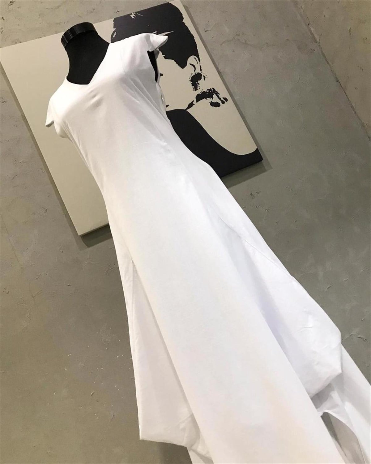 Tasarım Model V Yaka Coton Kumaş Elbise (BEYAZ)