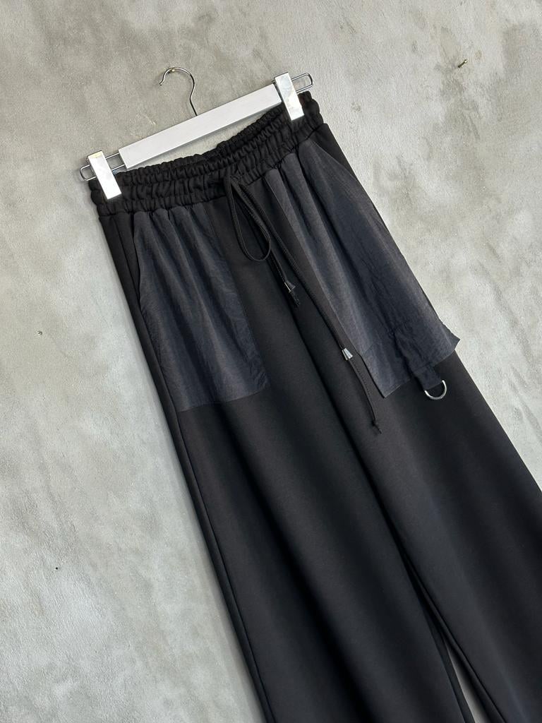 Tasarım Paraşüt Cep Detaylı Bol Paça Pantolon (Siyah)