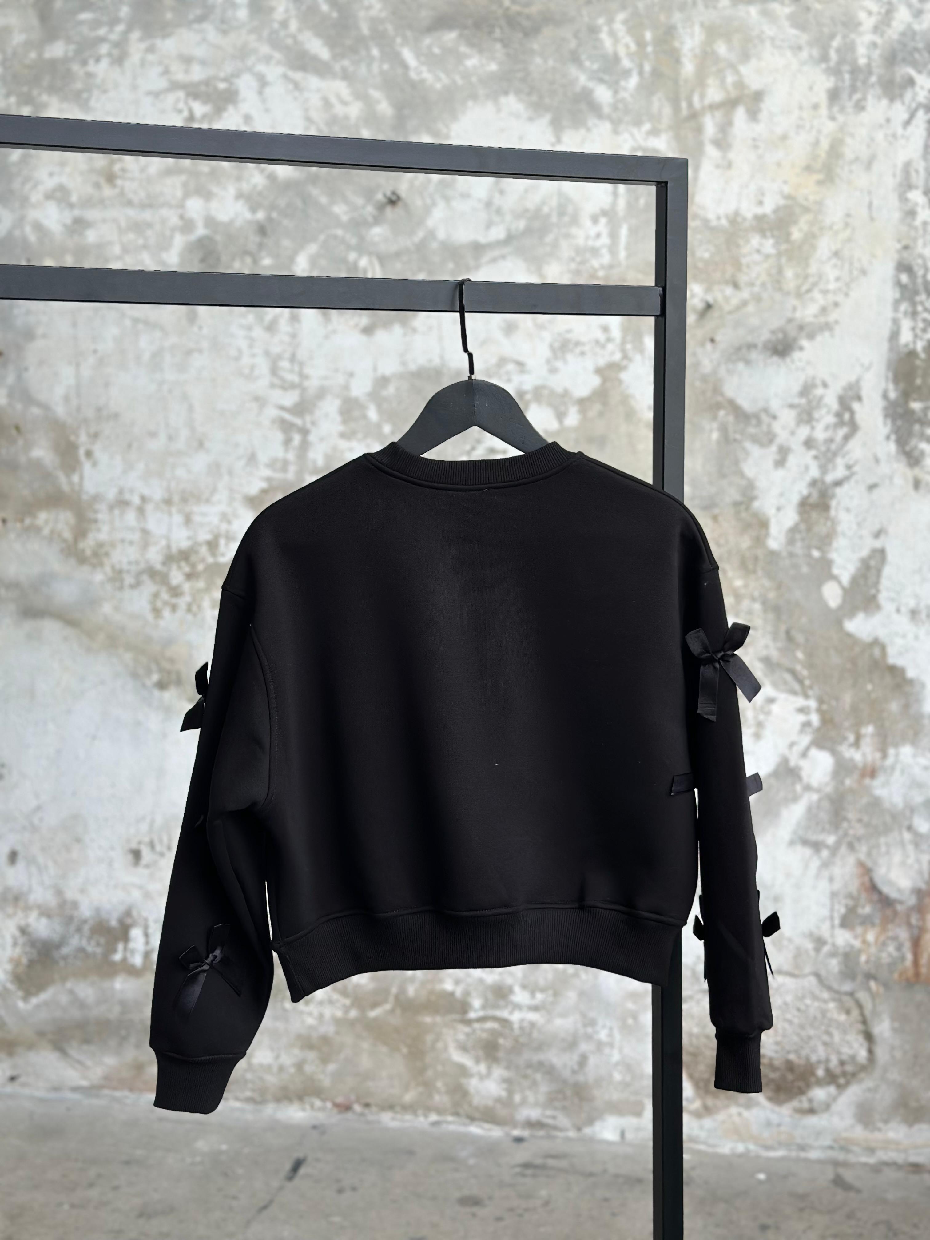 Tasarım Saten Fiyonk Detaylı Sweat (Siyah)
