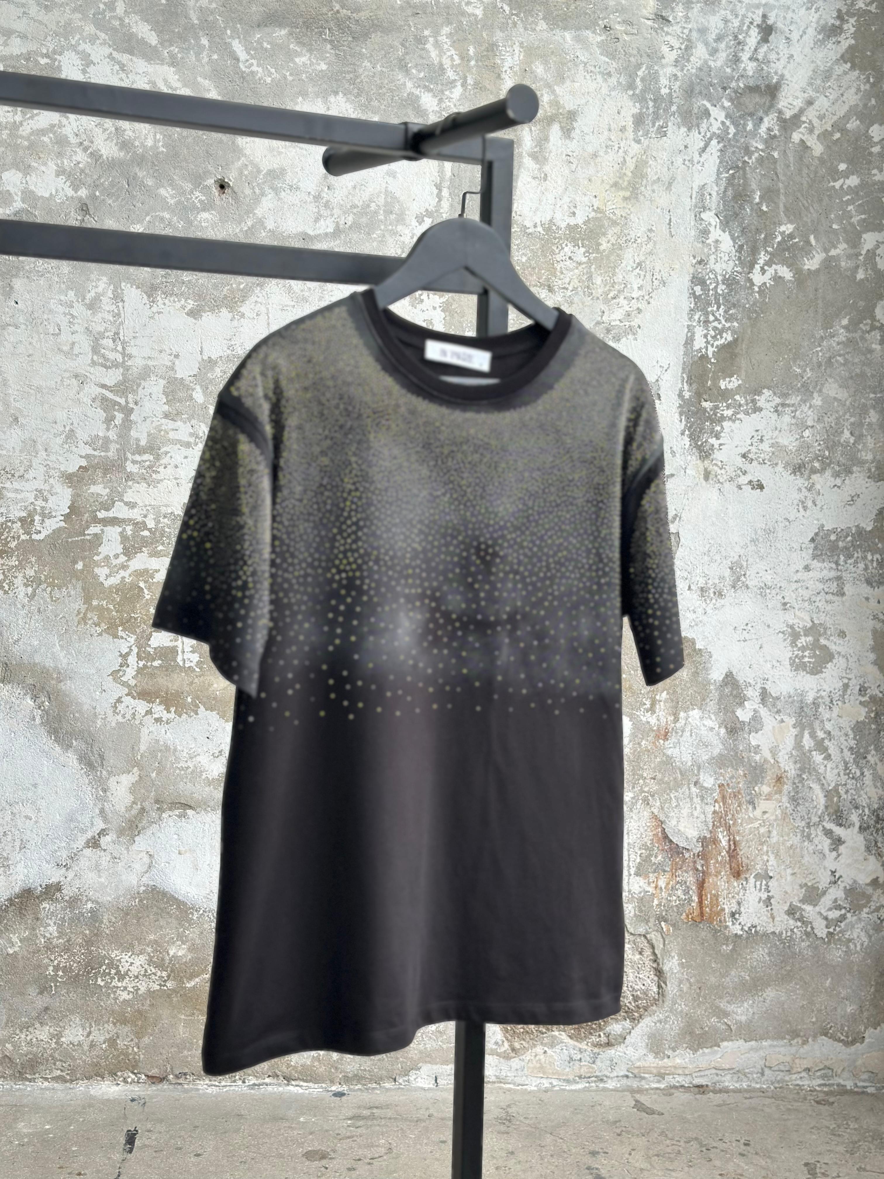 Tasarım Serpme Kristal Taş İşçilikli Tişört (Siyah)